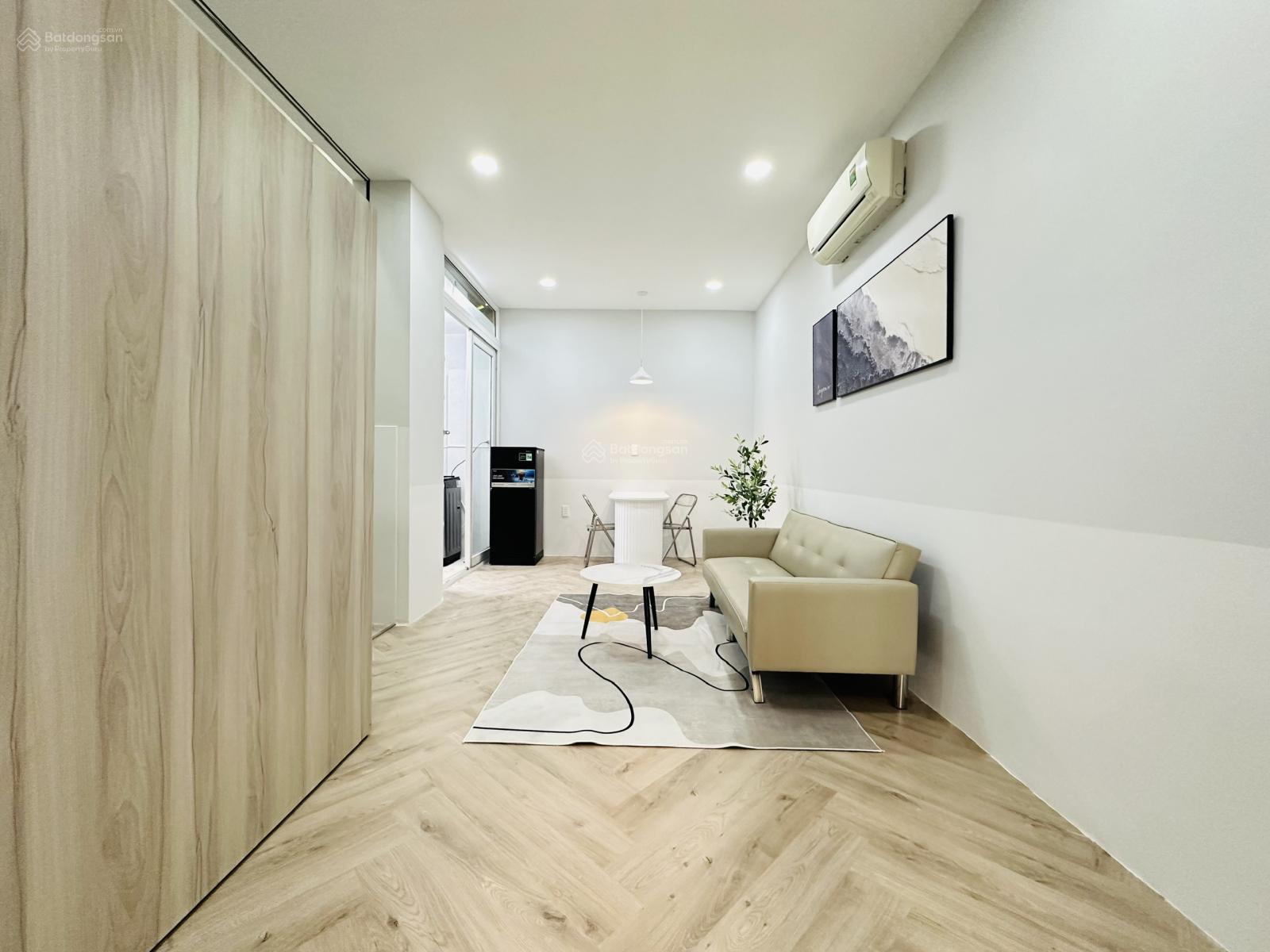 Căn hộ dịch vụ 50m² tại Quận 7 - Đối diện trường Quốc tế RMIT, chỉ 11 triệu!