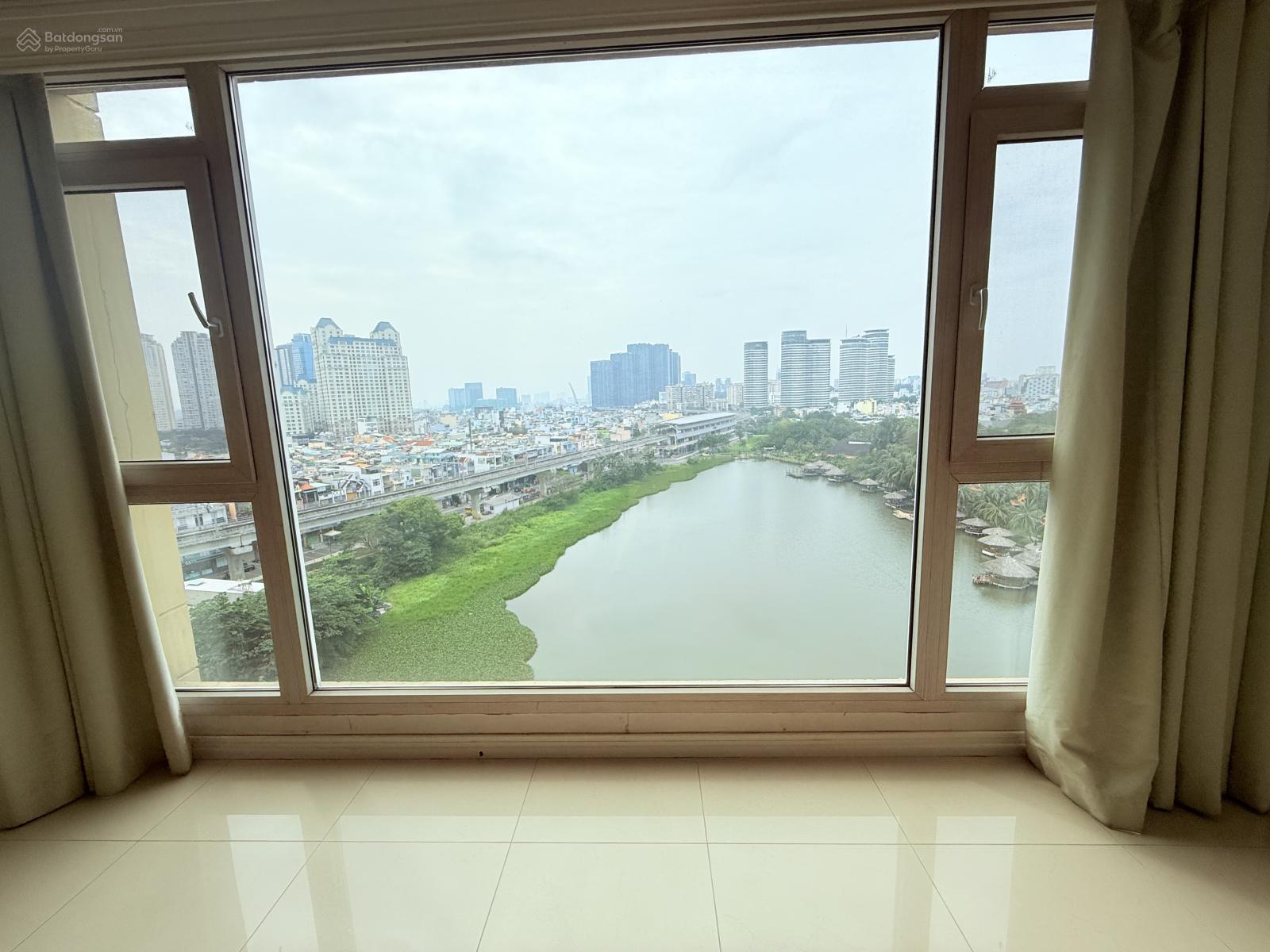 Cho thuê căn hộ Cantavil Hoàn Cầu Bình Thạnh 154m² giá 30 triệu - Đầy đủ nội thất, view đẹp!