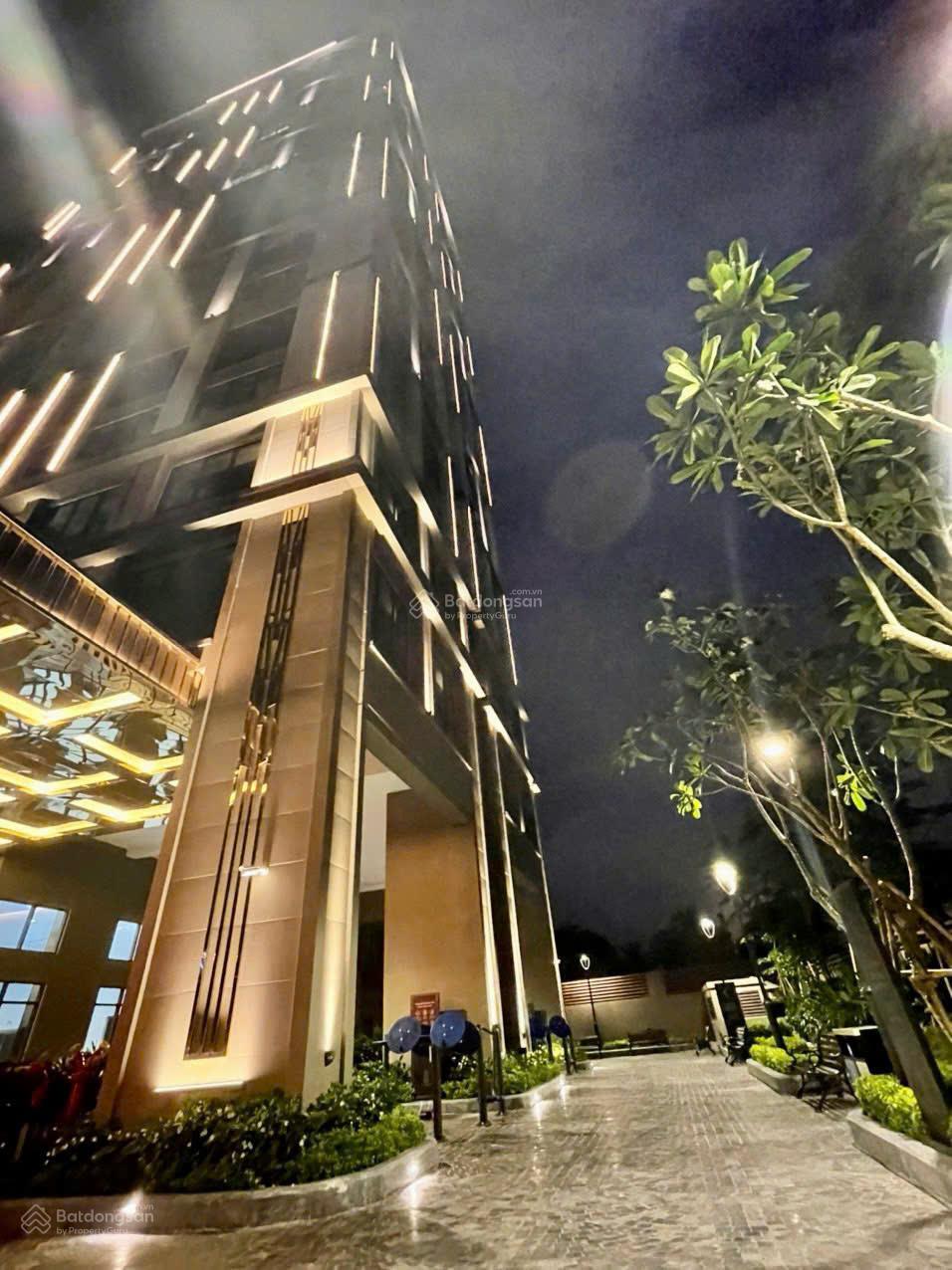 Căn hộ ST. Moritz Thủ Đức 71m² giá 12 triệu - Hồ bơi, gym, BBQ ngoài trời!