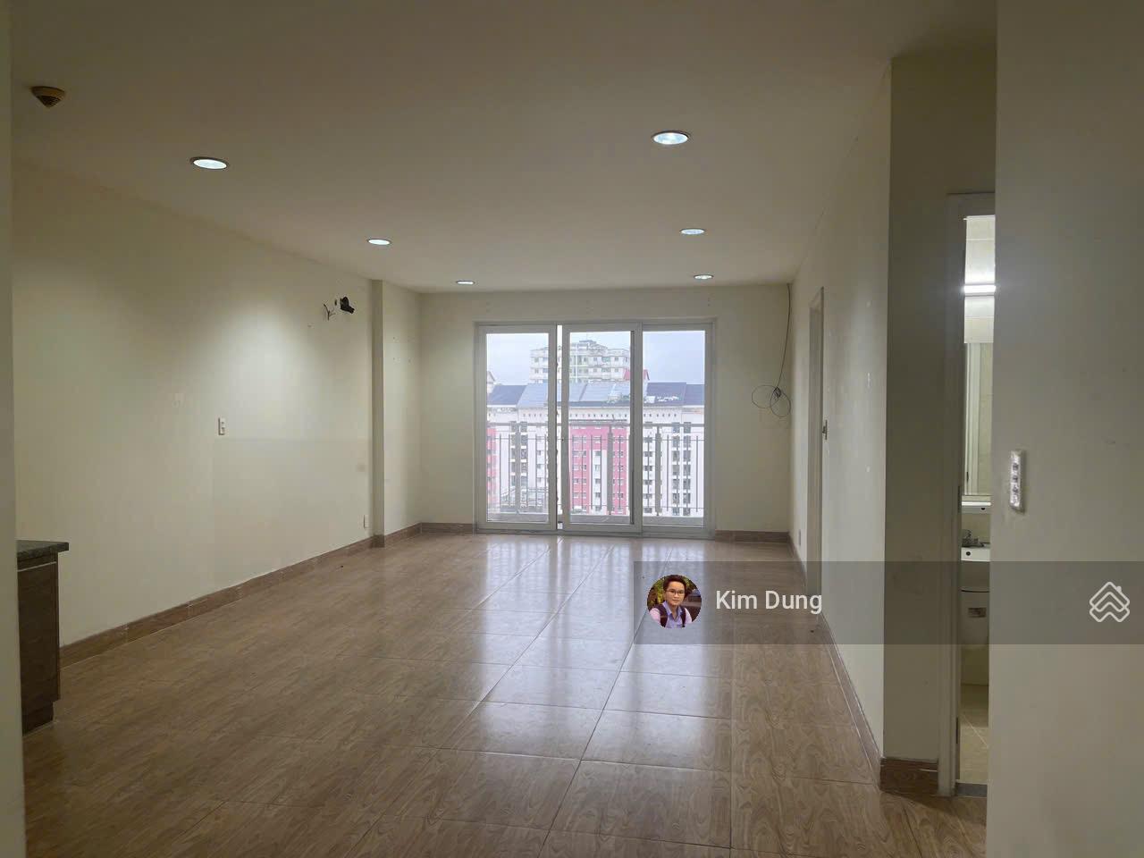 Căn hộ chung cư Carina Plaza 100m² giá 7 triệu - Ban công góc thoáng mát!