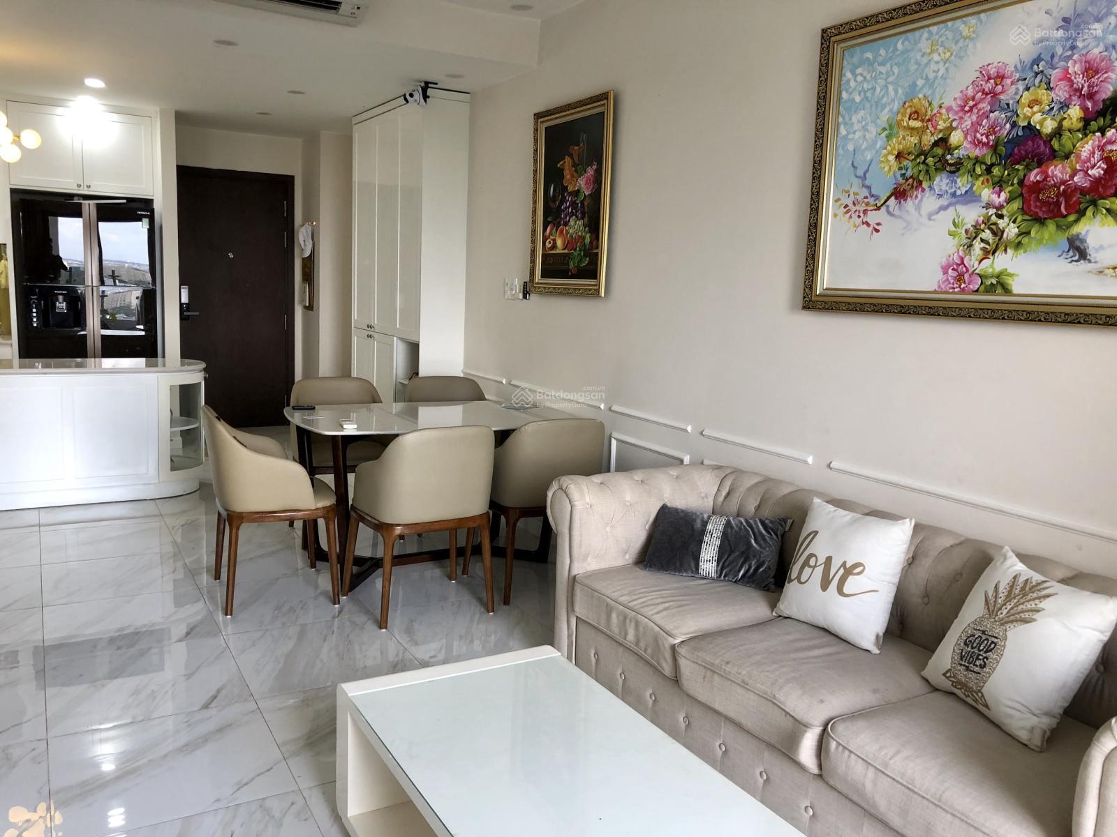 Chung cư 590 CMT8 Quận 3 90m² giá 13 triệu - Căn góc thoáng mát, view đẹp!