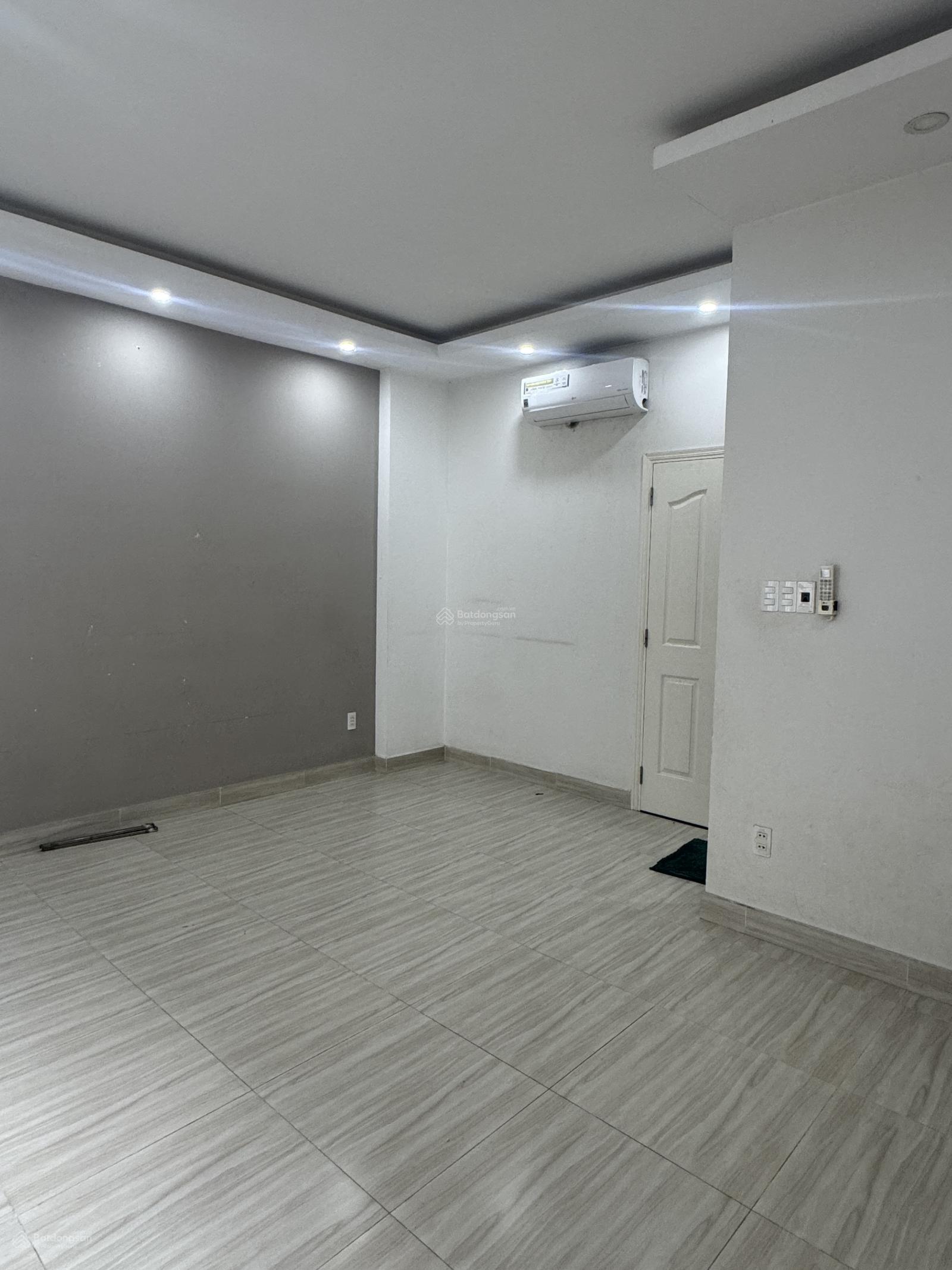 Cho thuê phòng trọ 30m² khu 6B Intresco Phạm Hùng giá chỉ 3.5 triệu/tháng!