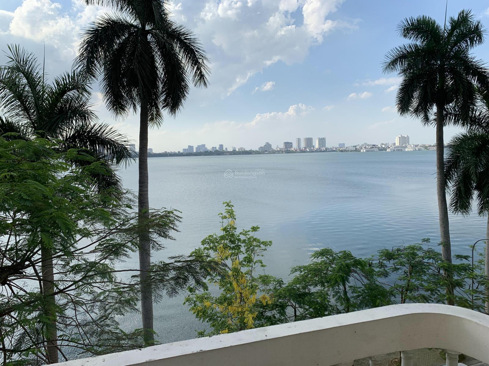 Cho thuê căn hộ cao cấp Flower Villa 14 Thụy Khuê 192m² - View Hồ Tây tuyệt đẹp