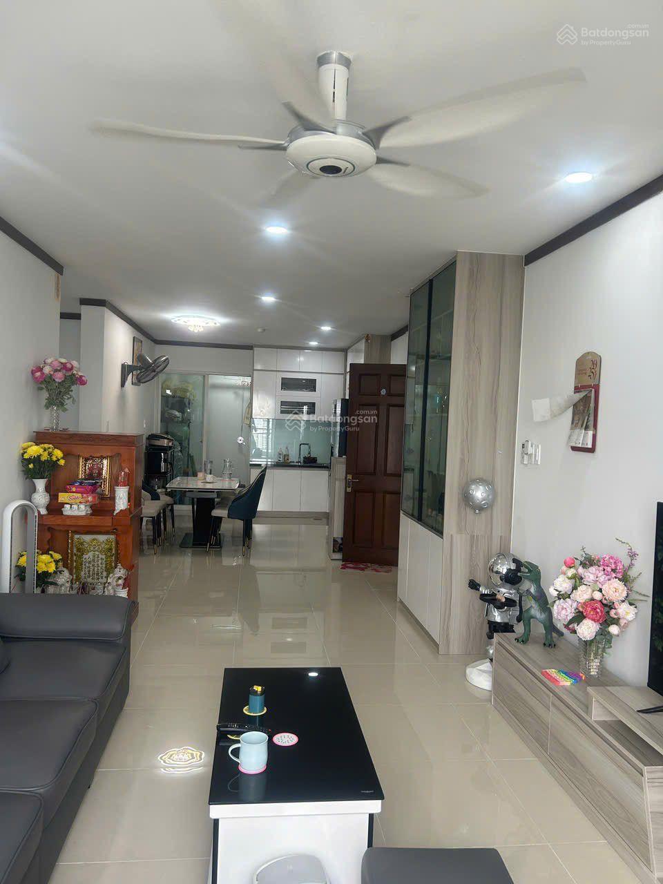 Căn hộ chung cư Quốc Cường 1, Quận 7, 131.5m² giá 3.7 tỷ - Giao thông thuận tiện!