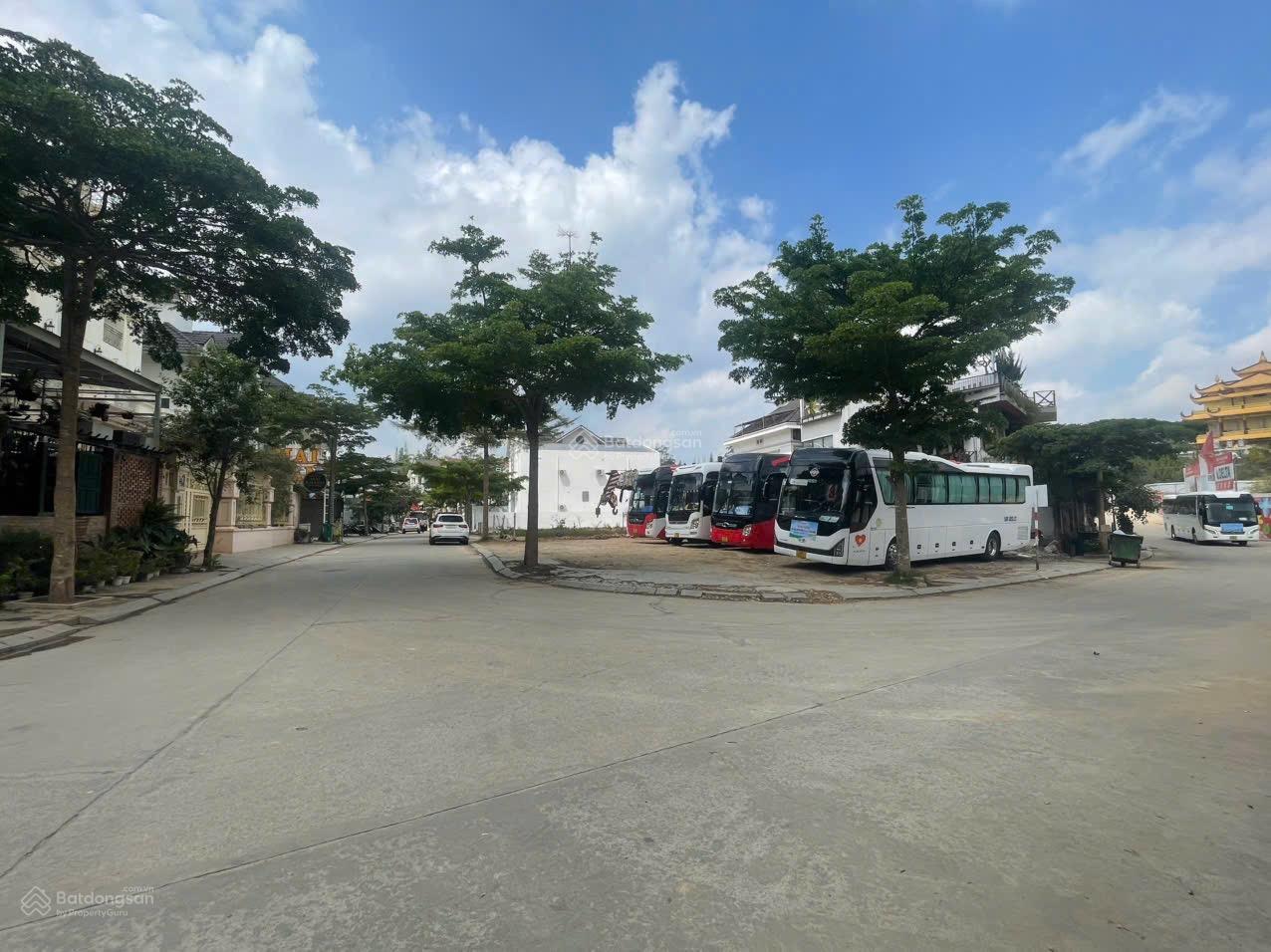 Lô góc 2 mặt tiền Golf Valley Đà Lạt 403m² - Giá 48 tỷ, cơ hội đầu tư tuyệt vời!