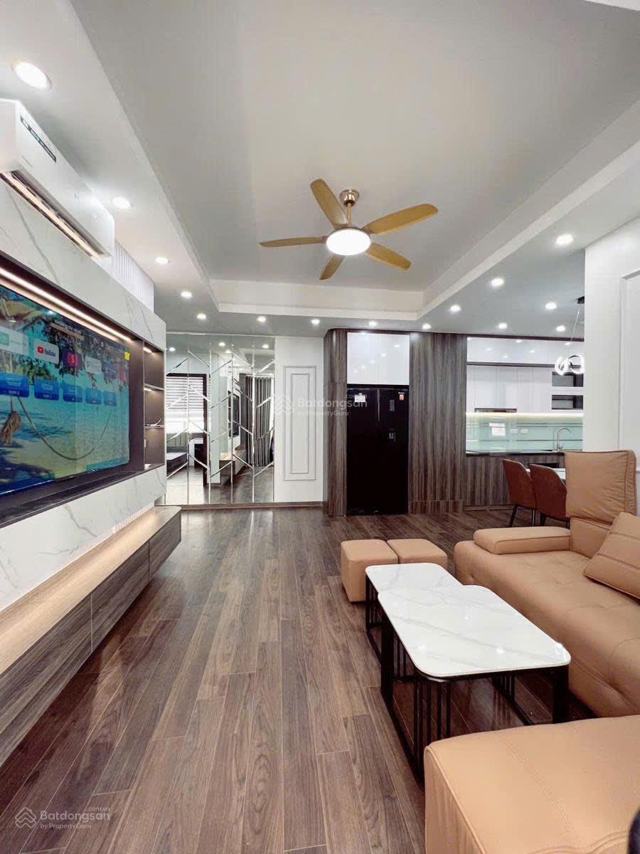 Căn hộ 2PN 2VS The Garden Hill 70m² giá 6 tỷ - Hướng Nam, nội thất đầy đủ!