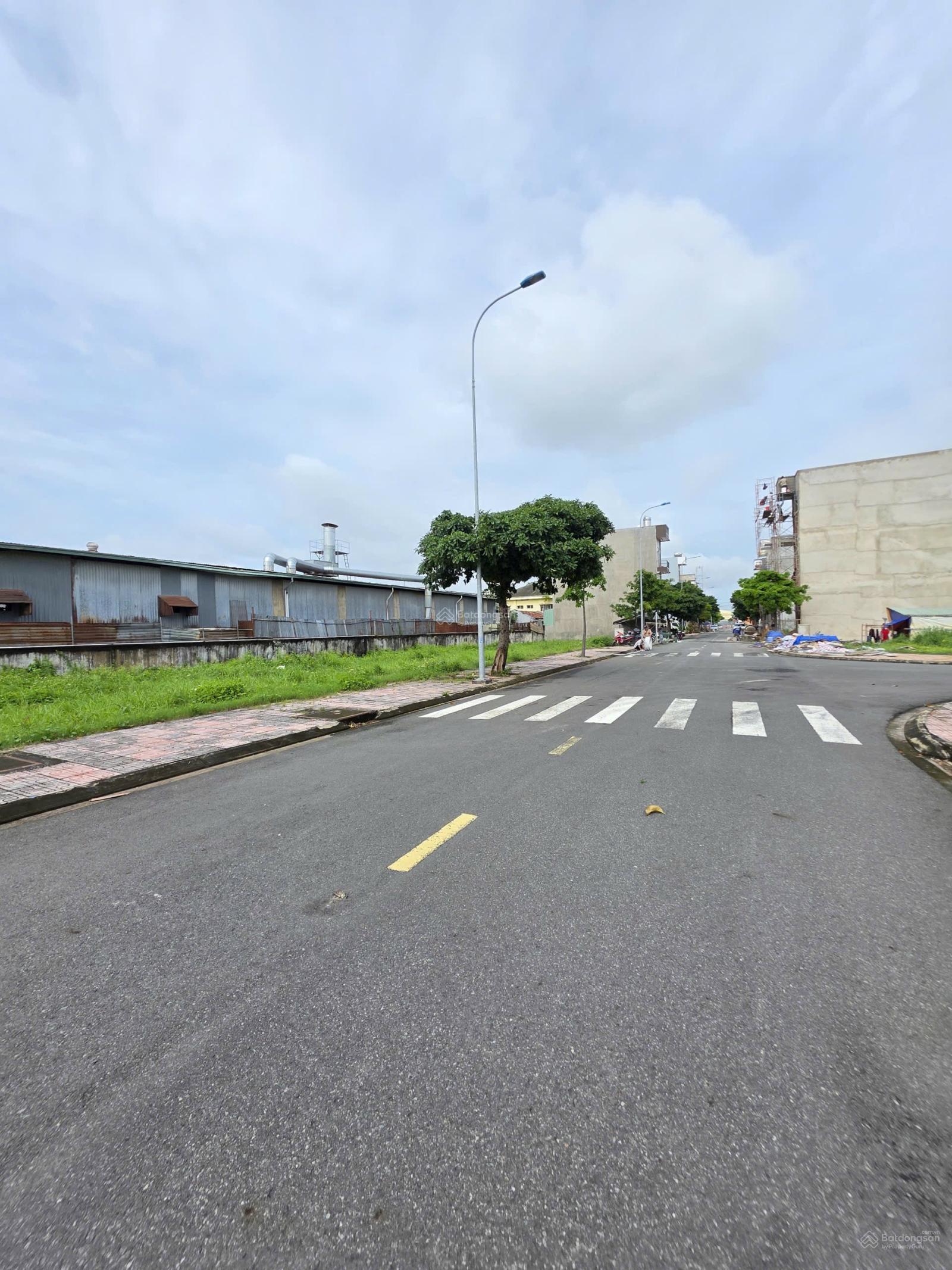 Bán đất gần Vòng xoay An Phú 67.5m² giá 2.75 tỷ - Đầu tư lý tưởng!