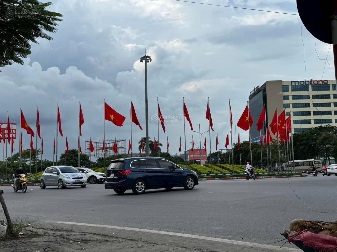 Bán đất biệt thự 200m² mặt đường Phạm Văn Đồng - Kinh doanh đỉnh cao!