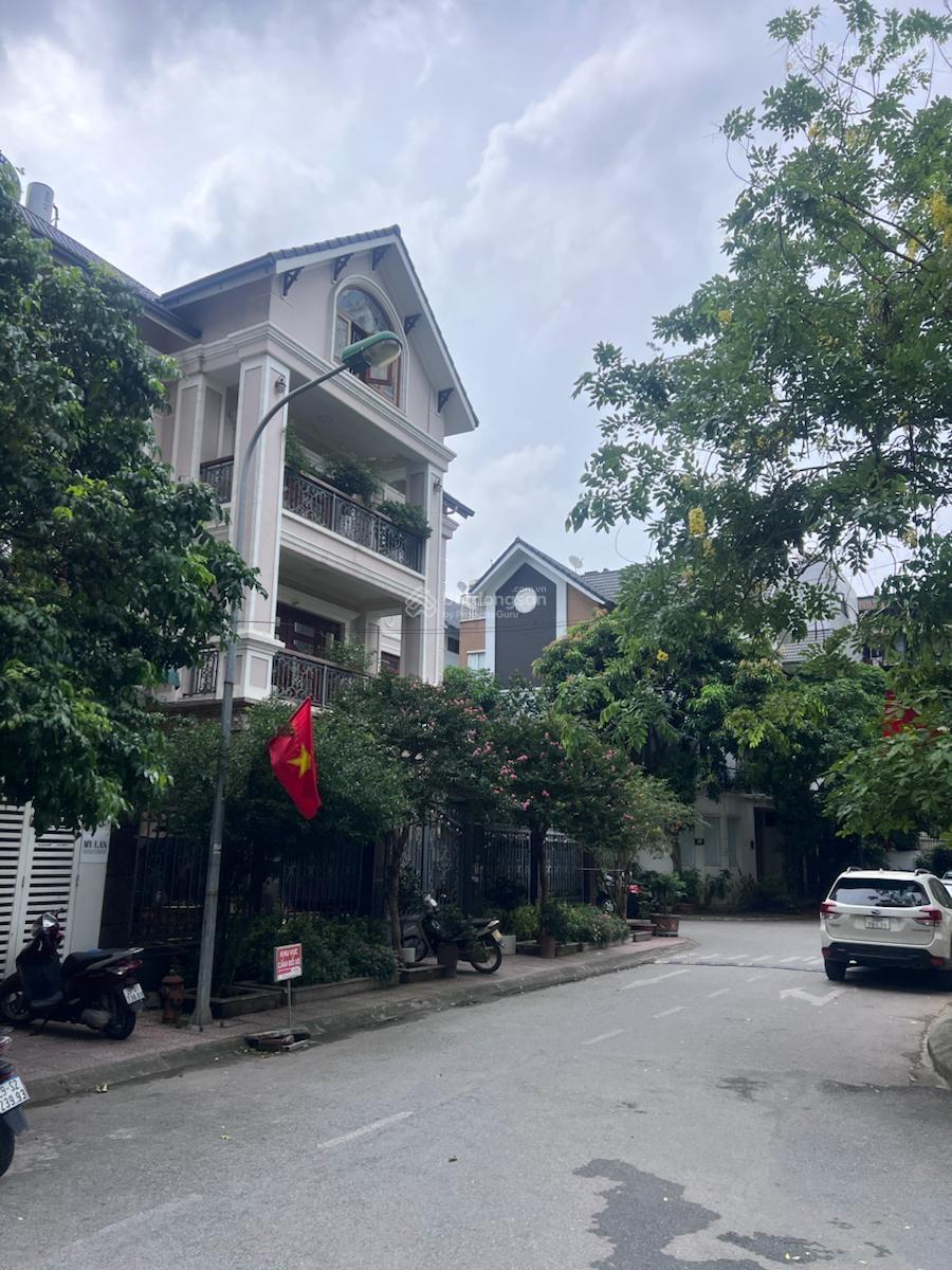 Căn liền kề KĐT Trung Hòa, Cầu Giấy 98m² giá 26.8 tỷ - Kinh doanh sầm uất, ô tô tránh thoải mái!