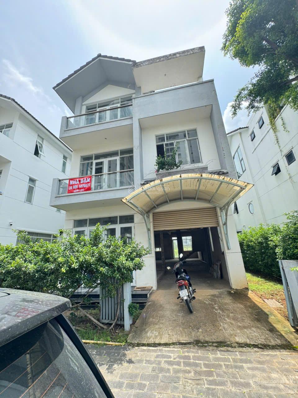 Biệt Thự Đơn Lập Louis Garden Quận 9 diện tích 242m² giá 28 tỷ - An ninh tuyệt đối!