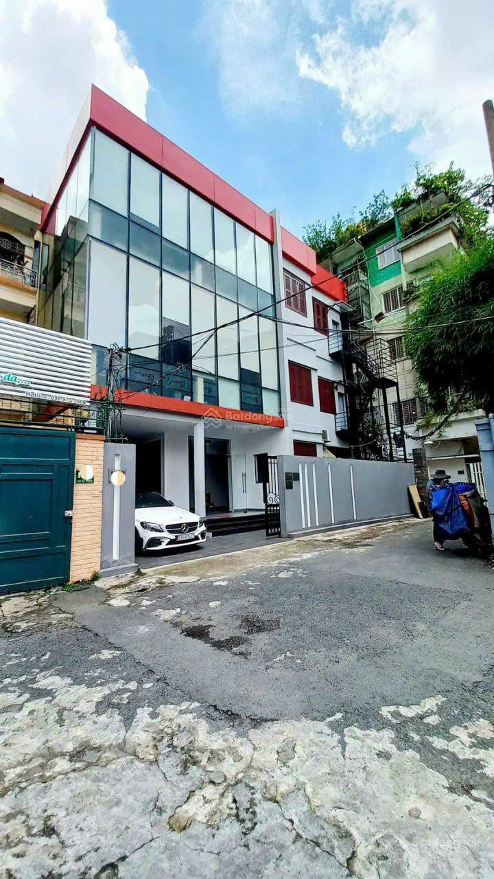 Nhà mặt phố Chung cư Phan Xích Long, Phú Nhuận 142m² giá 35 tỷ - Pháp lý rõ ràng