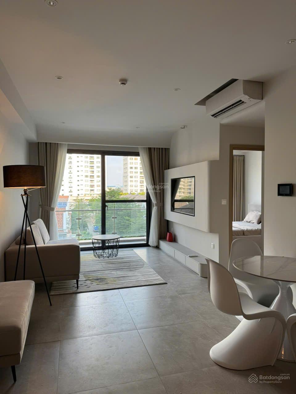 Căn hộ The Antonia Quận 7 82m² giá 8.3 tỷ - View biệt thự sang trọng