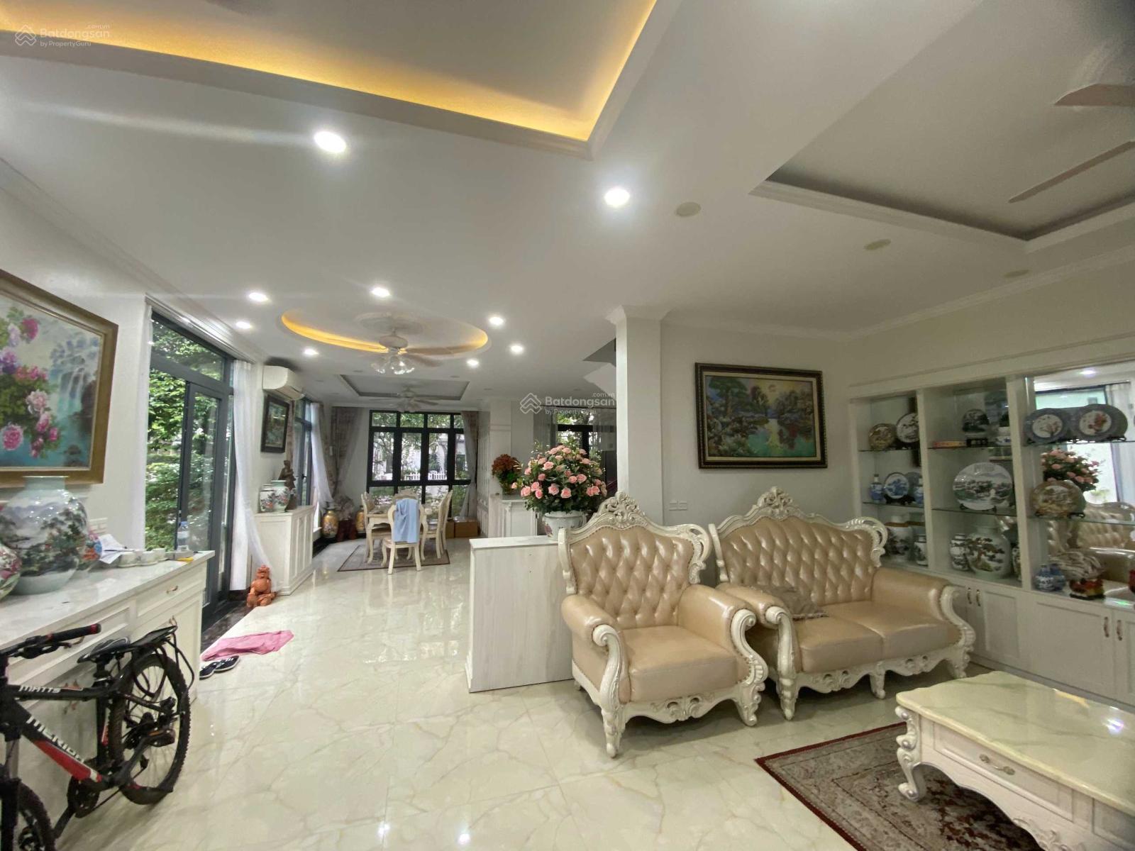 Townhouse Năng Hải Villas Hoài Đức 194m² giá 38 tỷ - Cần bán gấp, chính chủ!
