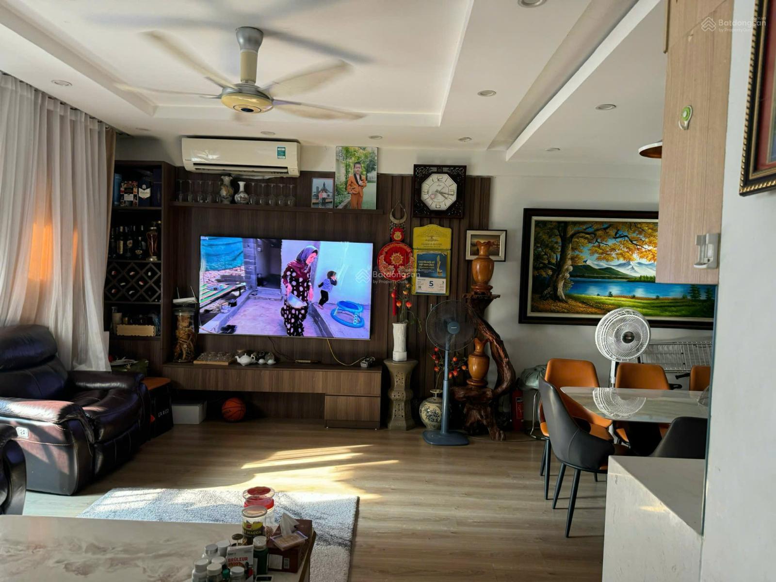 Căn hộ KĐTM Đại Kim - Định Công 104m² giá 6.7 tỷ - Nội thất full cực xịn!