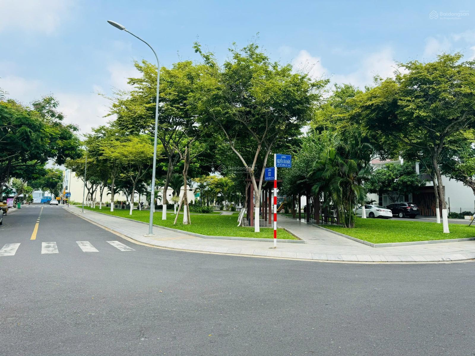 Bán lô góc view công viên VCN - Phước Long 104,5m² giá 9,5 tỷ - Cơ hội đầu tư tuyệt vời!