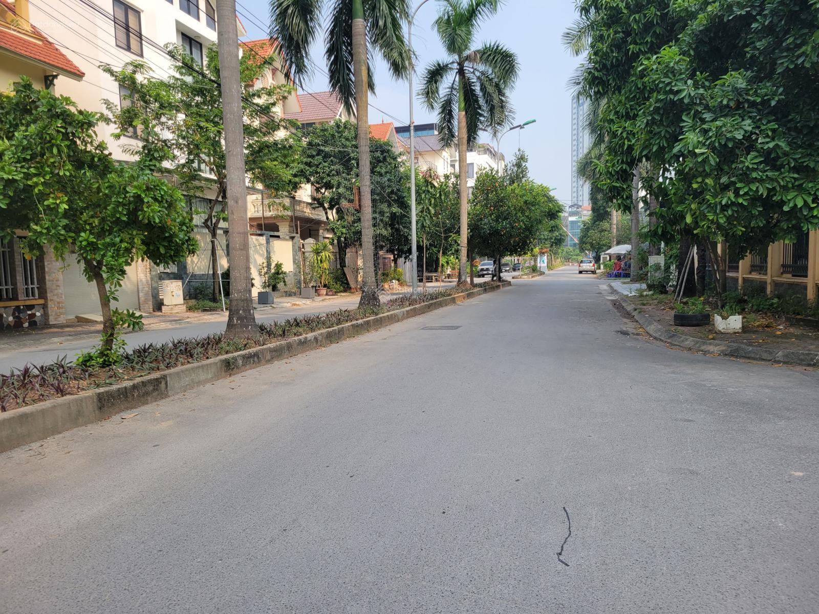 Bán biệt thự lô góc Vạn Phúc - Simco Sông Đà 185m² giá 48 tỷ - Đầu tư sinh lời tuyệt vời!