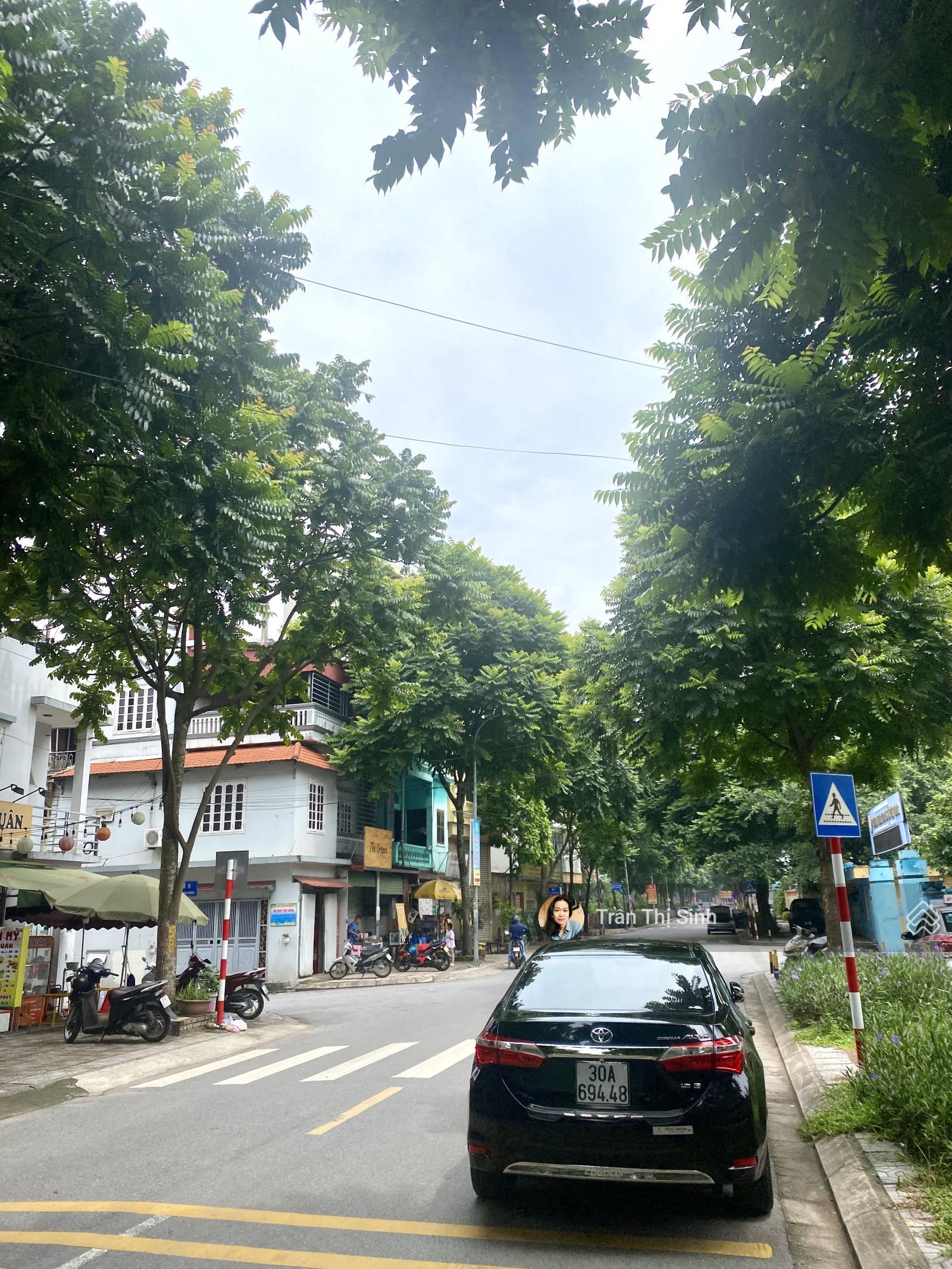 Biệt thự khu đô thị Sài Đồng Long Biên 160m² giá 42 tỷ - An ninh đỉnh cao, giao thông thuận lợi!