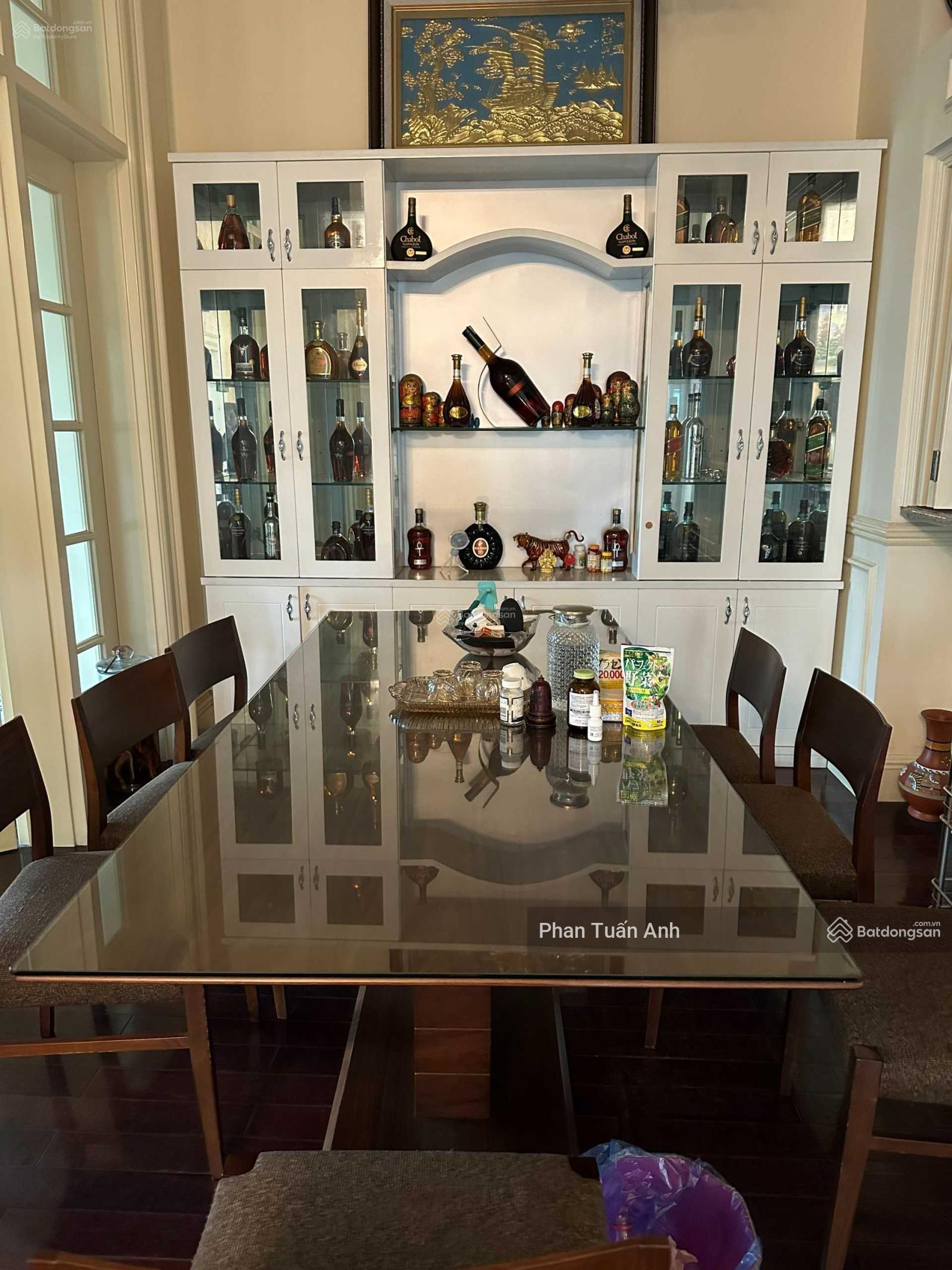 Căn hộ 106m² tại chung cư The Manor Mỹ Đình giá 7.42 tỷ - View bể bơi đẹp mắt!