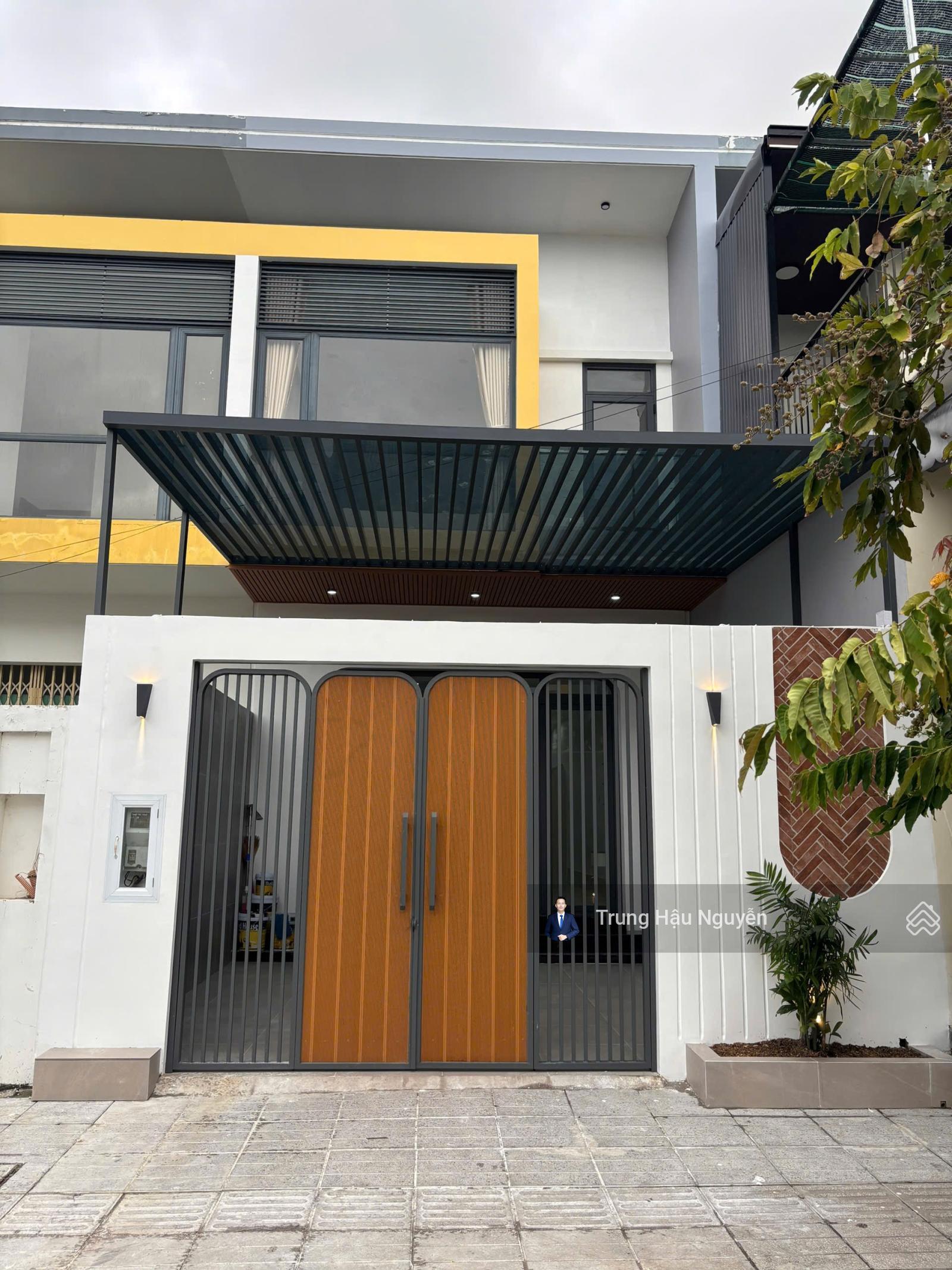 Nhà Tây Bắc, Kế 3 Trường Học & Công Viên Xanh Mát - 100m² Giá 3.15 Tỷ Thương Lượng!