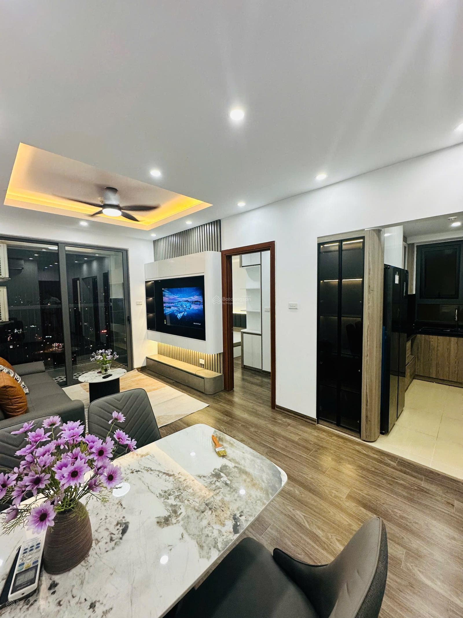 Căn hộ CC Rice City Linh Đàm 65m² giá 4,3 tỷ - Full nội thất, sẵn sàng vào ở!