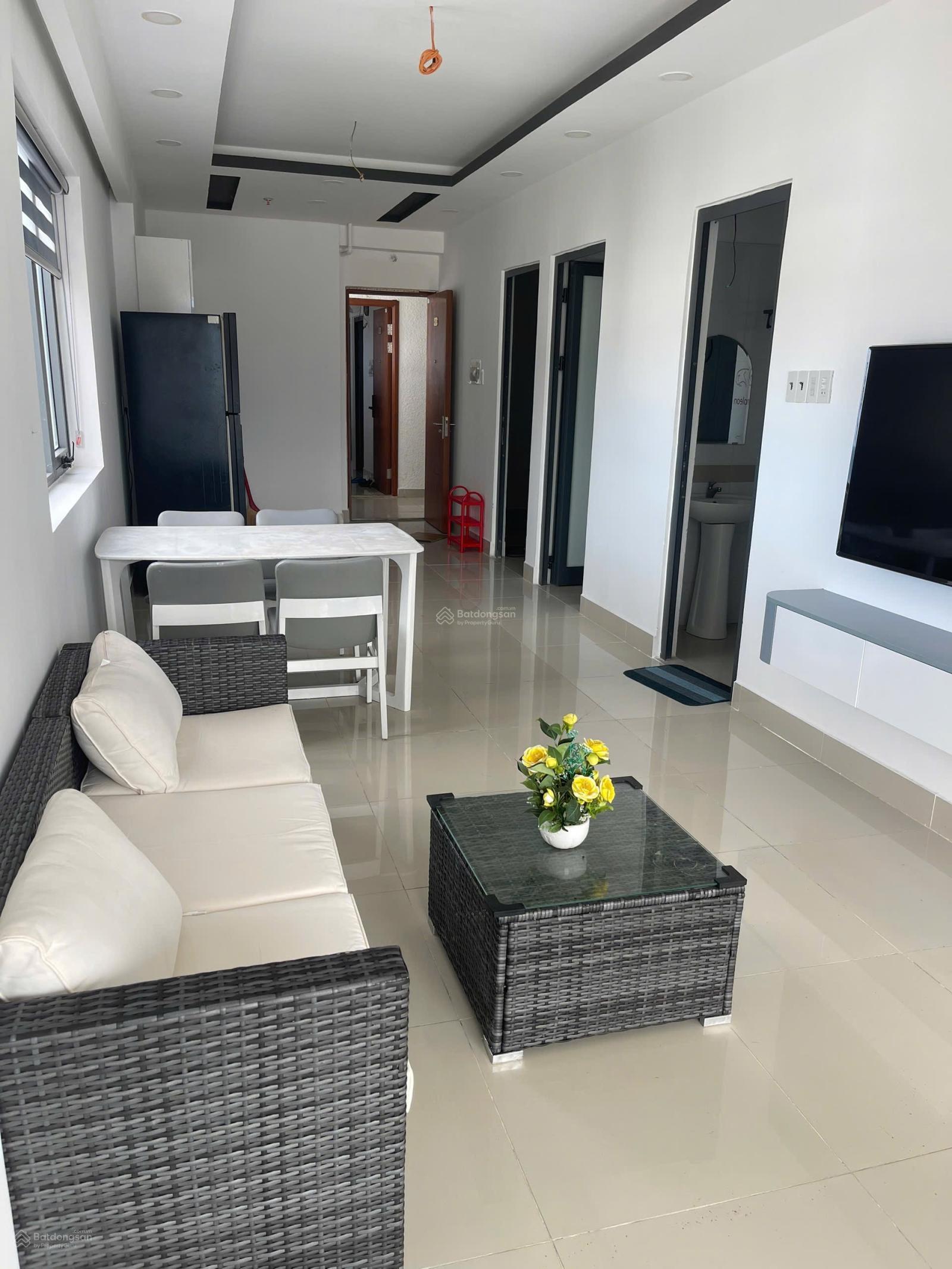 Căn hộ 3 phòng ngủ tầng 814 Napoleon, Nha Trang giá 3.1 tỷ - View biển tuyệt đẹp!