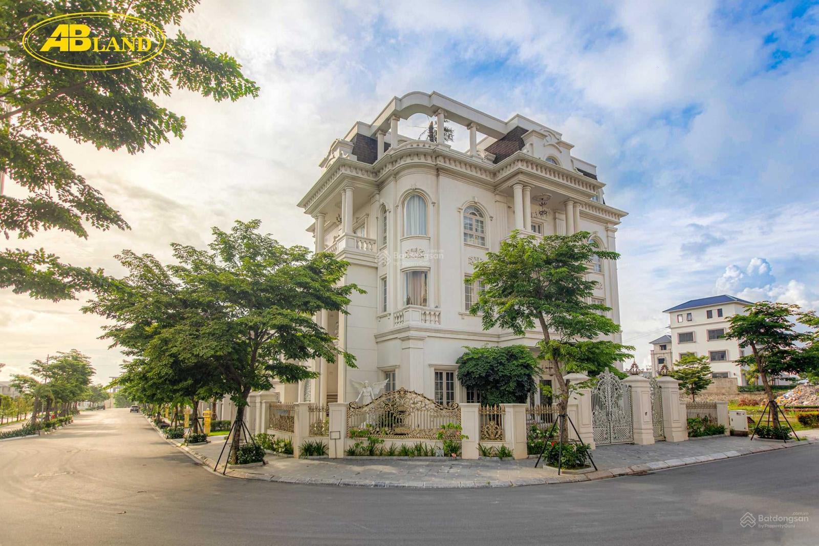 Biệt thự Phoenix Legend Bãi Cháy 300m² giá chỉ 17 tỷ - Sẵn sàng khai thác ngay!