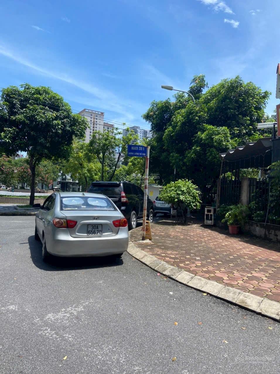 Biệt thự lô góc khu VP Quốc Hội - Trung Văn 420m² giá 100 tỷ - Đầu tư sinh lời ngay!