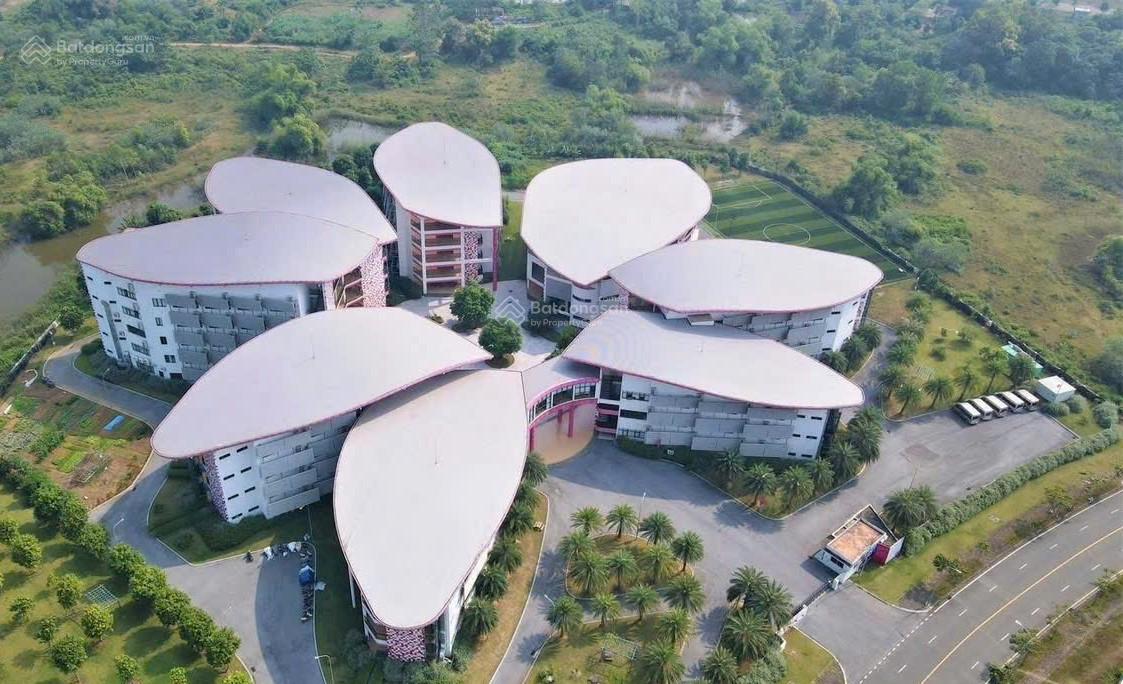 Đất Hòa Lạc 100m², ngay trường ĐH Quốc Gia, giá thỏa thuận - Cơ hội đầu tư hấp dẫn!