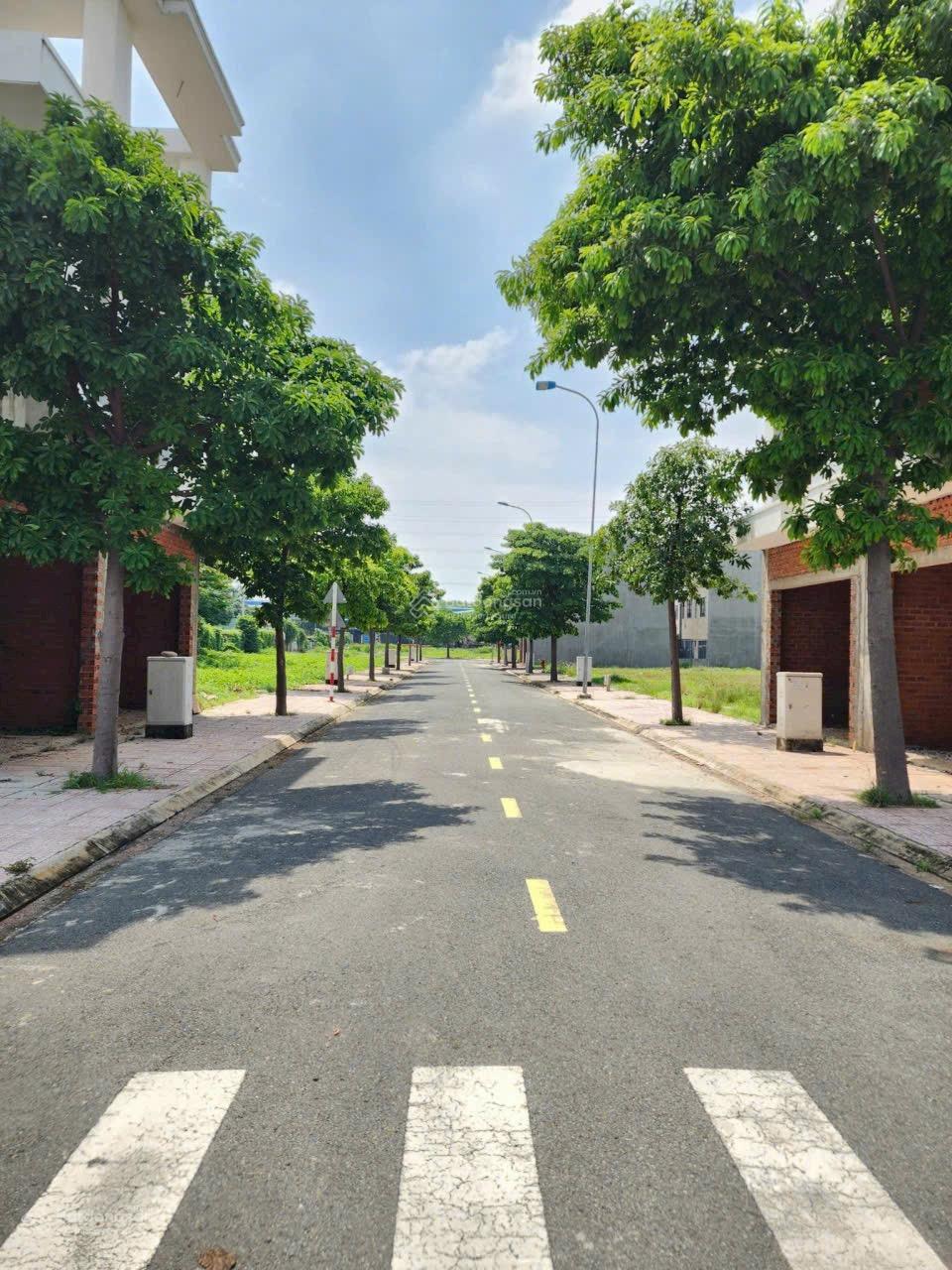 Lô đất 2 mặt tiền 74,5m² tại Khu Lê Phong - Sổ hồng chính chủ, giá thỏa thuận!