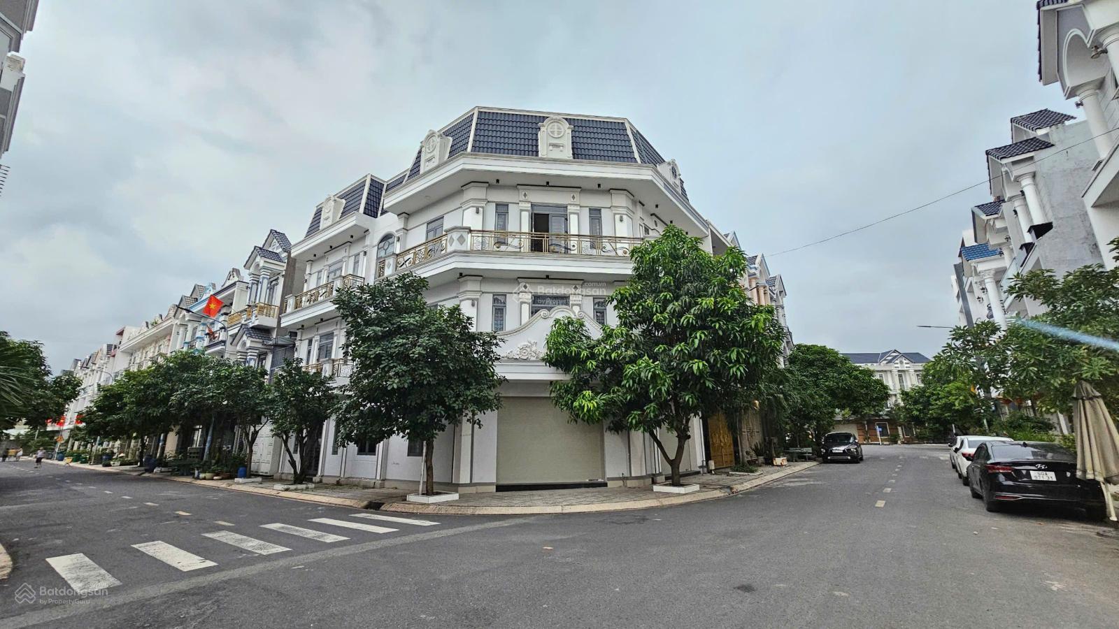 Nhà phố 2 mặt tiền KDC An Phú, 92m² giá 6.3 tỷ - Thiết kế hiện đại, tiện nghi!