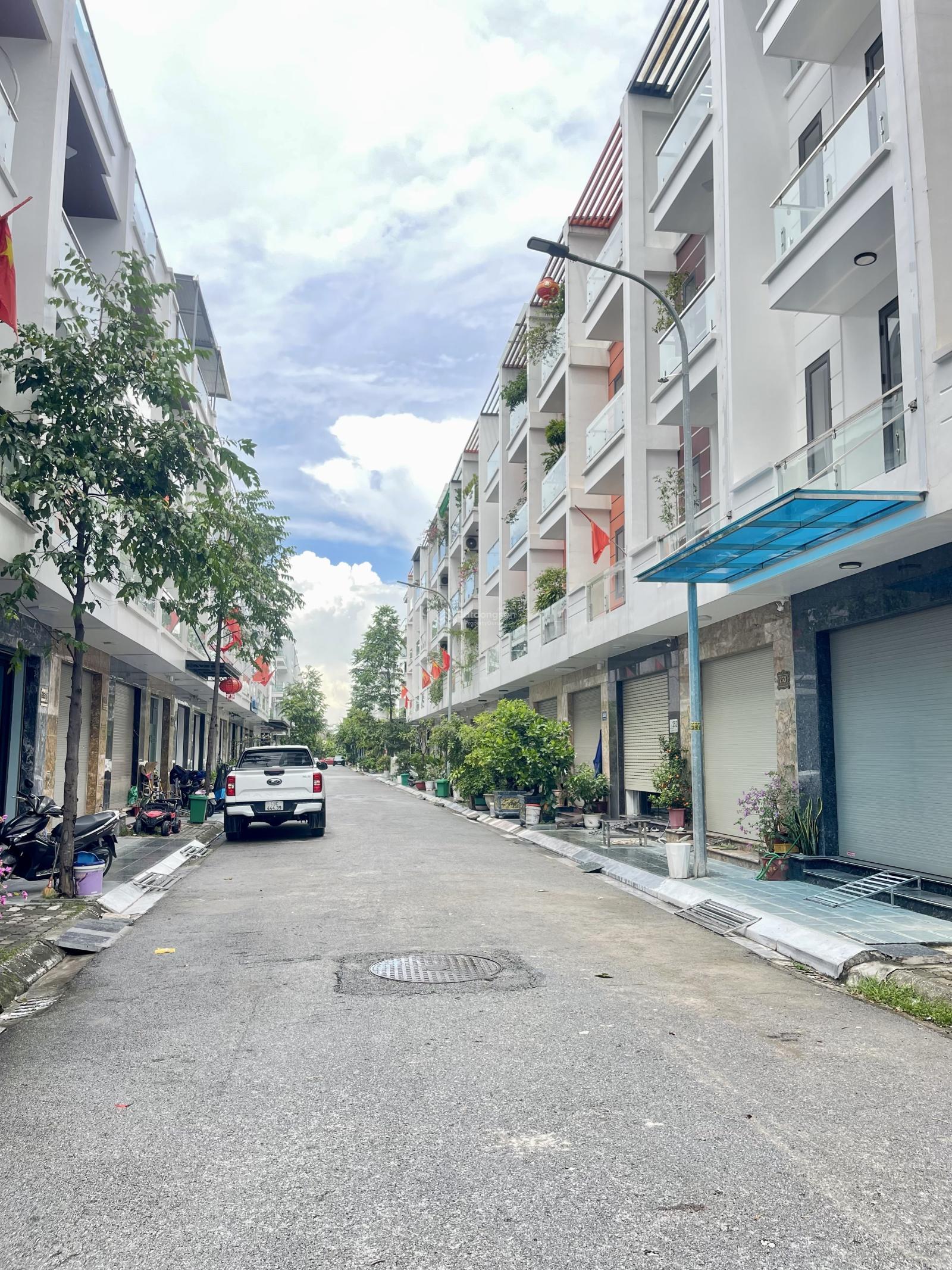 Nhà phố 4 tầng tại Him Lam Hùng Vương 48,3m² giá 4 tỷ - Thiết kế hiện đại, sẵn sàng ở ngay!