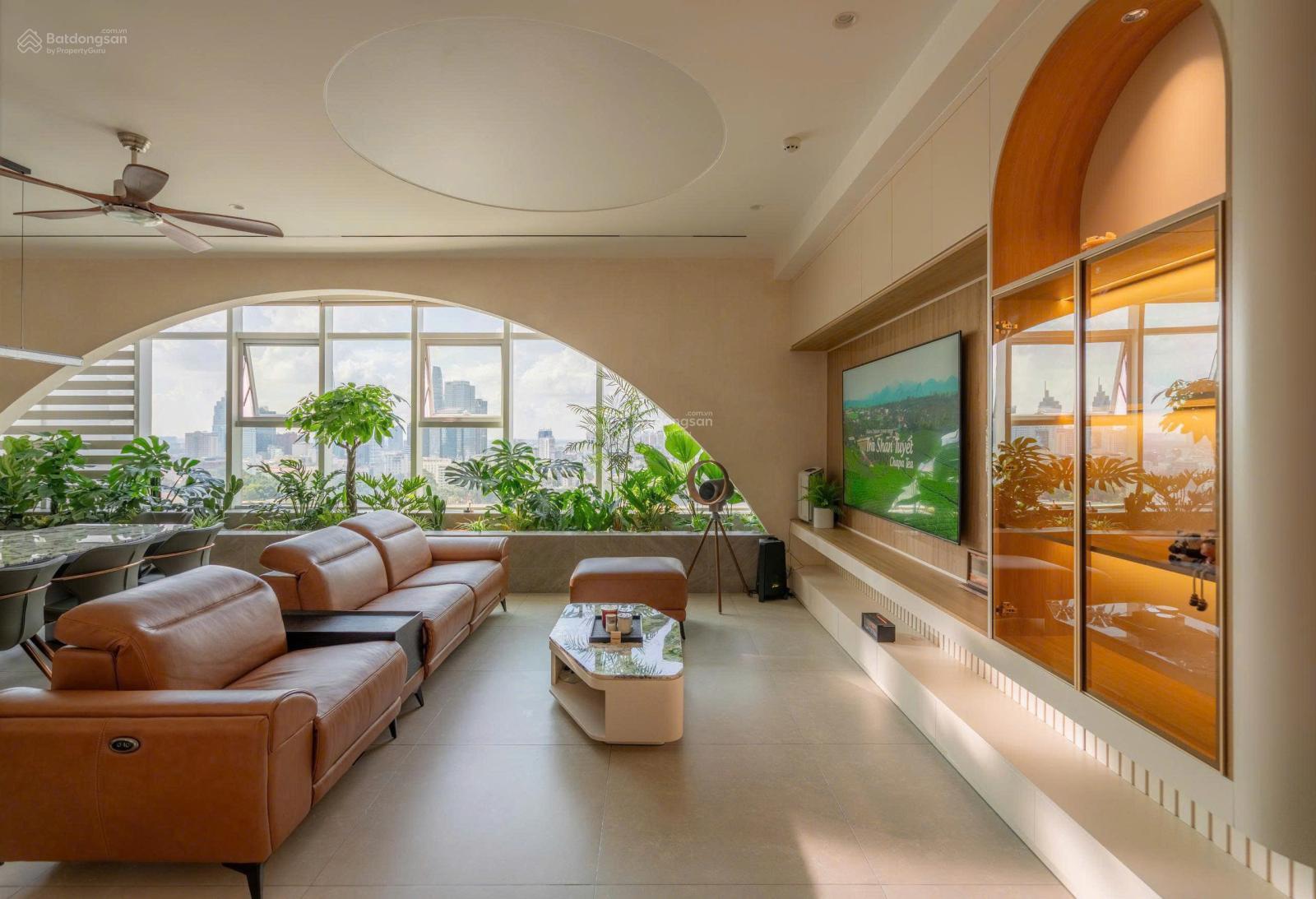 Bán Penthouse Léman Luxury, Quận 3, 168m² chỉ 31 tỷ - View đẹp công viên Tao Đàn