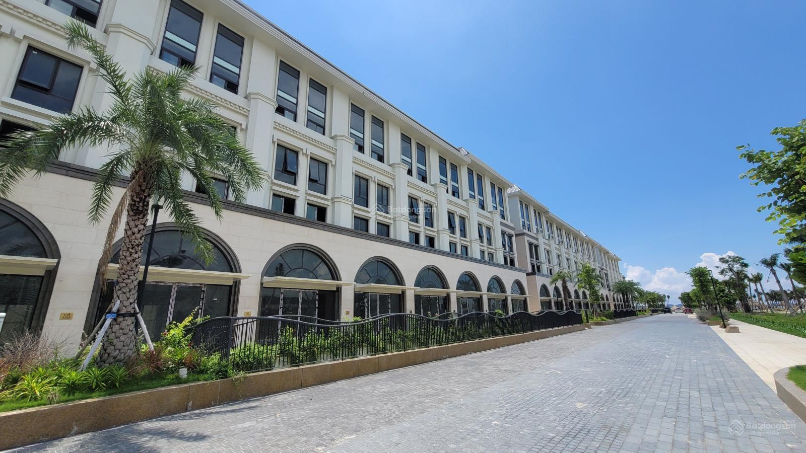 Shophouse Grand Bay Hạ Long 120m² giá 21.2 tỷ - Đầu tư sinh lời ngay!
