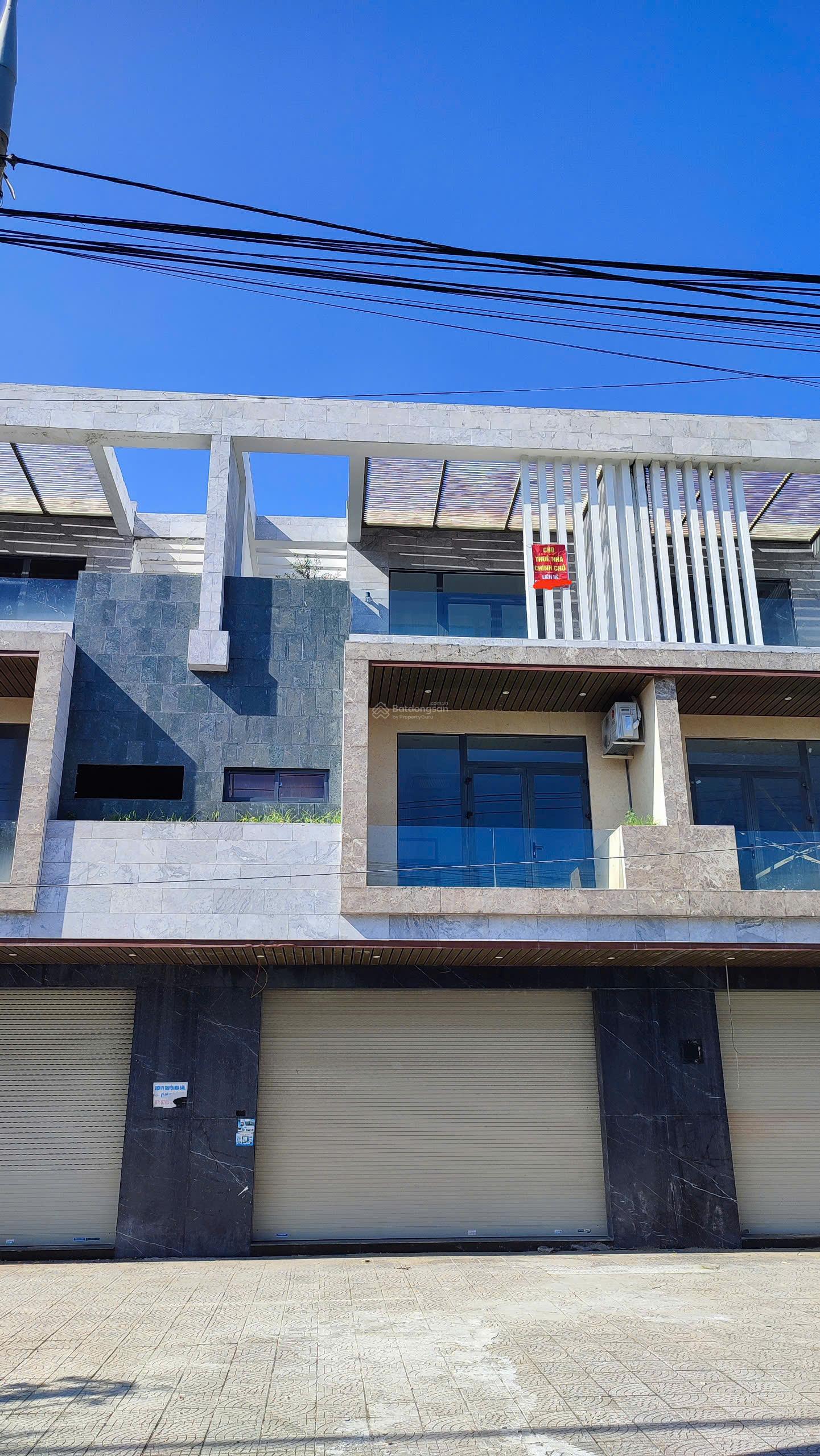 Cần bán nhà 3 tầng mặt tiền đường Dương Lâm 144m² - Đầu tư sinh lời tại trung tâm Đà Nẵng!