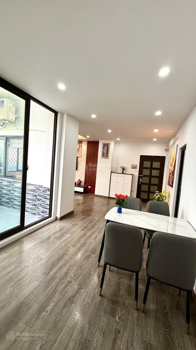 Căn hộ Ngoại Giao Đoàn 78m² giá 6,9 tỷ - Không gian sống lý tưởng gần Hồ Tây!
