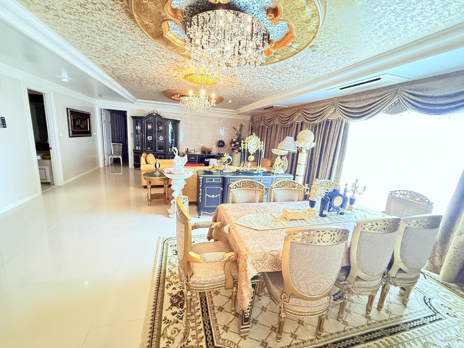 Penthouse Cantavil Hoàn Cầu quận Bình Thạnh 426m² giá 48 tỷ - Đầy đủ nội thất, view đẹp!