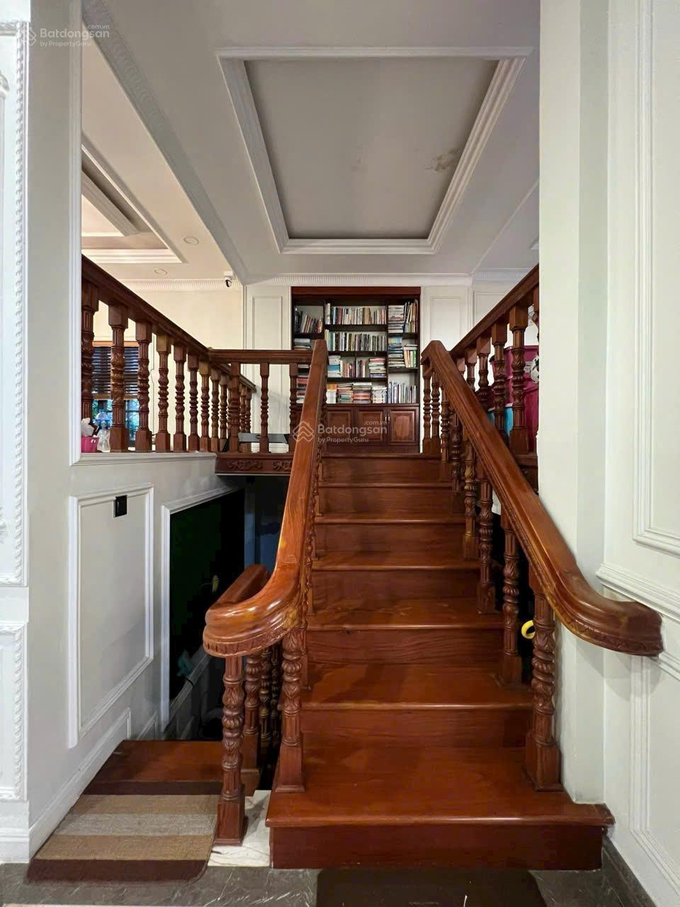 Biệt thự Nam Thông - Phú Mỹ Hưng, Quận 7 - Diện tích 500m² - Giá 110 tỷ, thương lượng ngay!