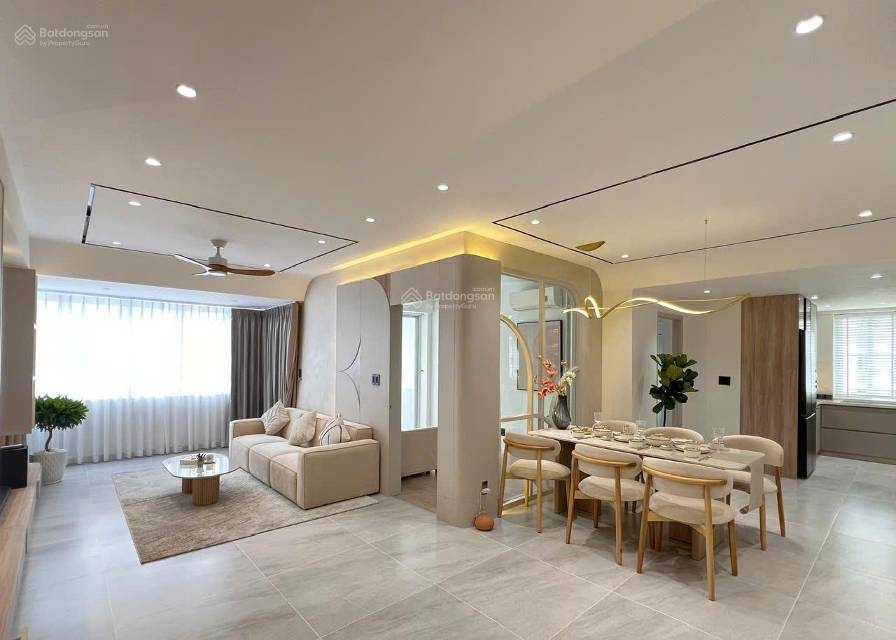 Căn hộ Mỹ Khánh 2 Nguyễn Đức Cảnh 112m² giá 11 tỷ - Thiết kế hiện đại, ban công sân vườn