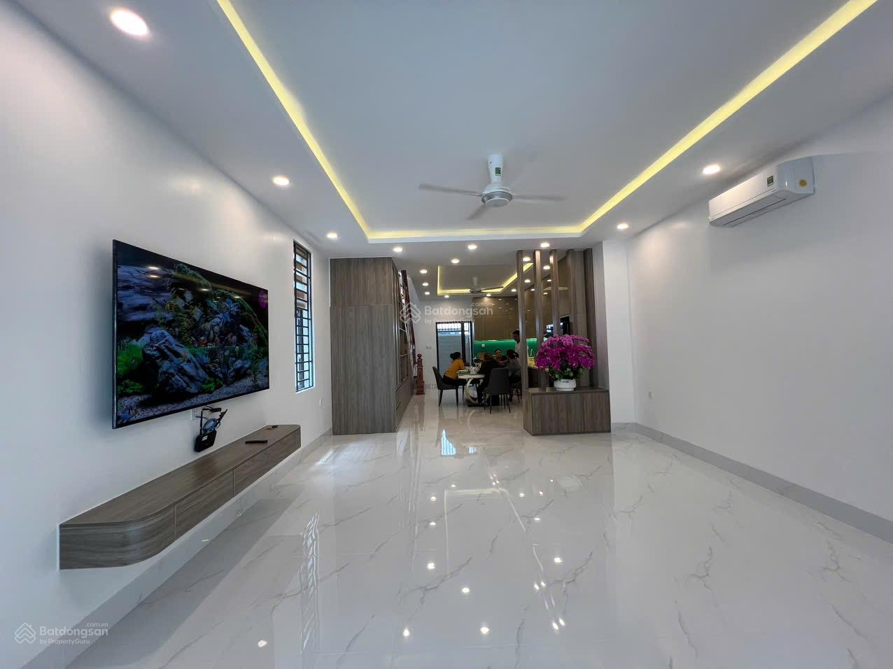 Nhà phố Lavilla Green City 100m² giá 4 tỷ - Đẳng cấp sống xanh ven sông!