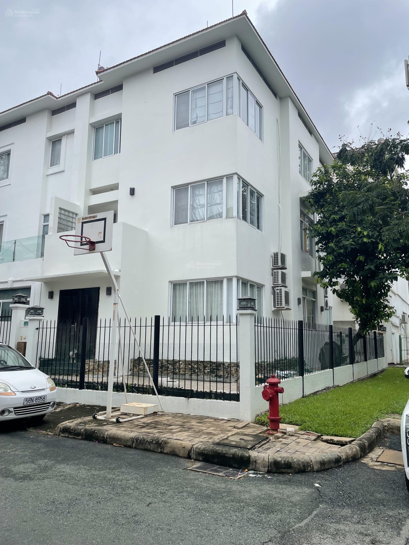 Biệt thự Mỹ Hưng, Nguyễn Văn Linh, 180.5m² giá 50 tỷ - Không gian sống lý tưởng!