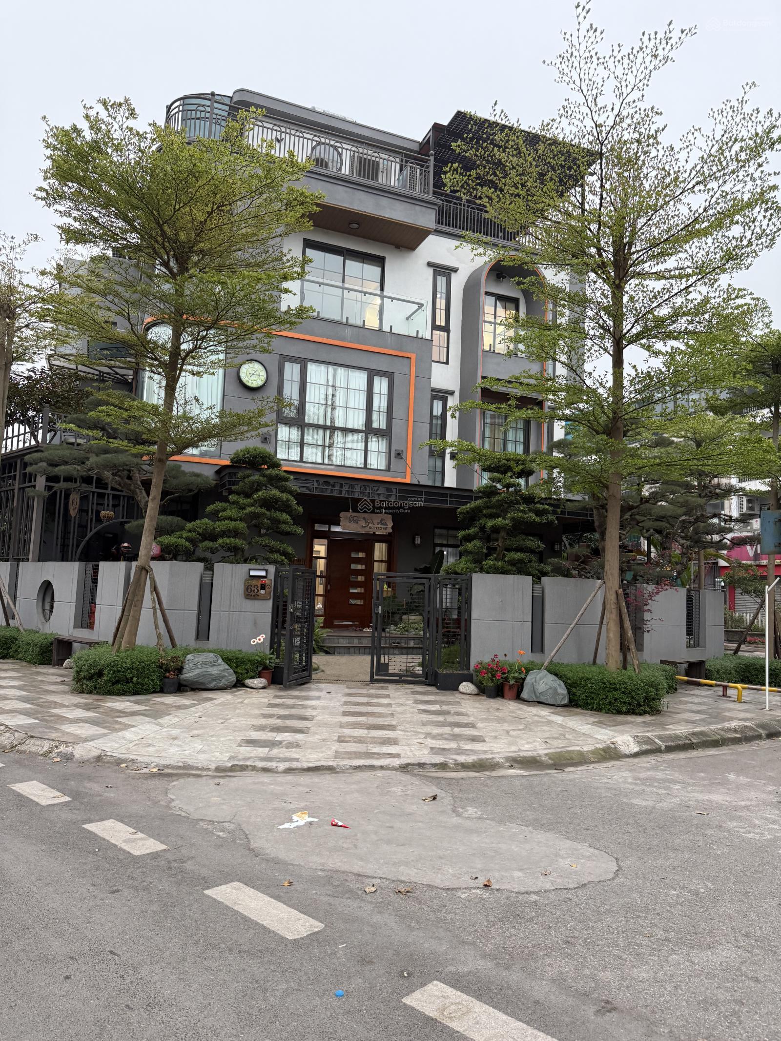 Bán biệt thự phố Hoa Viên - KĐT Đặng Xá 205m² giá 25.5 tỷ - Thiết kế tinh tế, view công viên