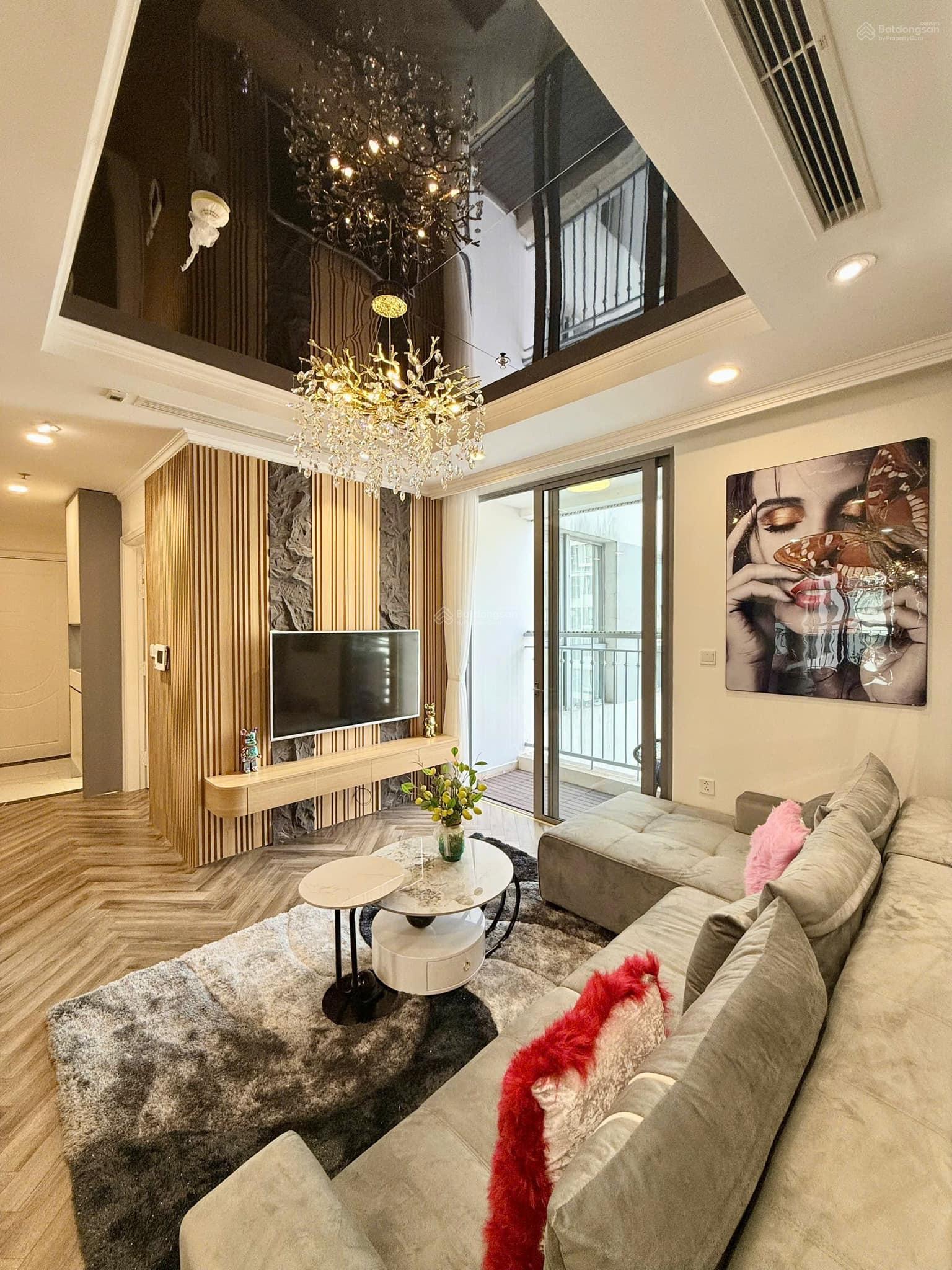 Căn hộ chung cư 130 Nguyễn Đức Cảnh 131m² giá 8.6 tỷ - View hồ Đền Lừ cực đẹp!