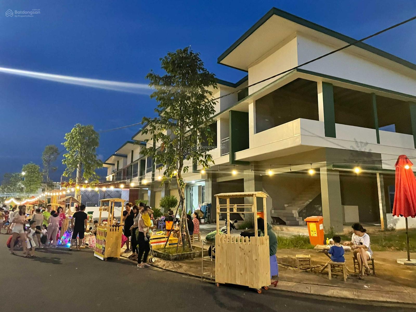 Căn nhà 2 tầng mặt tiền kinh doanh chợ KCN Mỹ Phước 1 - BD, giá rẻ 1,845 tỷ