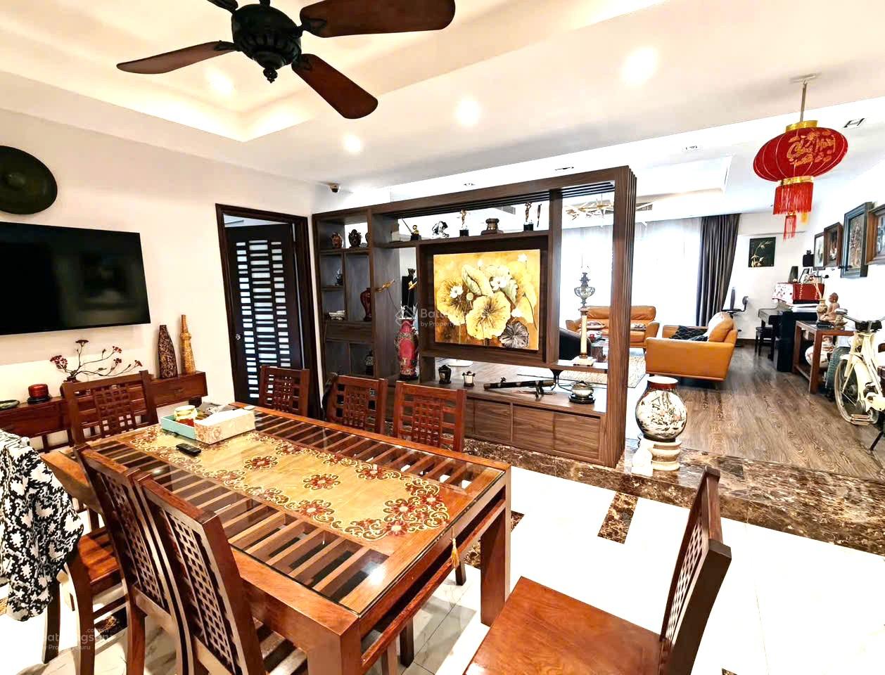 Căn hộ Thành Công Tower 57 Láng Hạ 193m² giá 17.6 tỷ - Sẵn sàng vào ở với nội thất cao cấp!