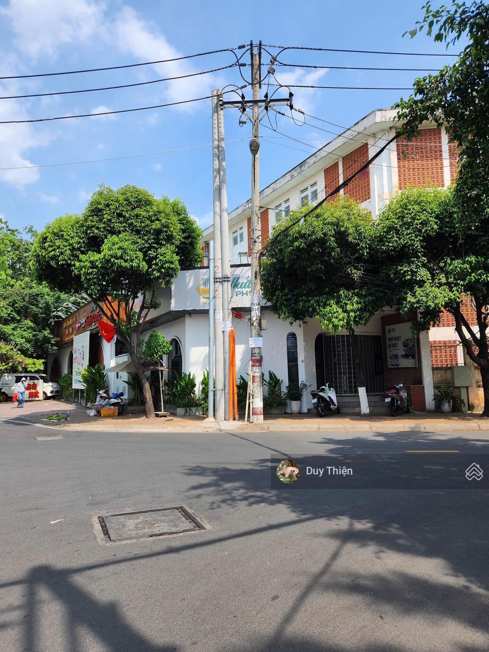 Cho thuê góc 2 mặt tiền tại 228 Hoàng Diệu 2, Thủ Đức - Diện tích 450m², Giá thỏa thuận!