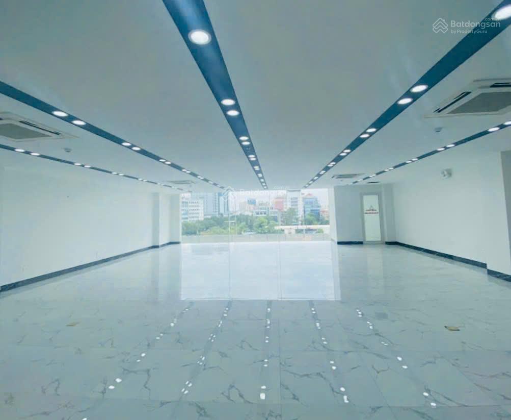 Cho thuê văn phòng 800m² mặt phố Minh Khai - Sẵn sàng cho mọi mô hình kinh doanh!