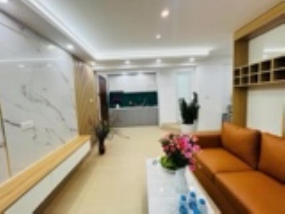 Căn hộ Nam Đồng, Đống Đa 70m² giá 4.2 tỷ - Full nội thất, sẵn sàng ở!