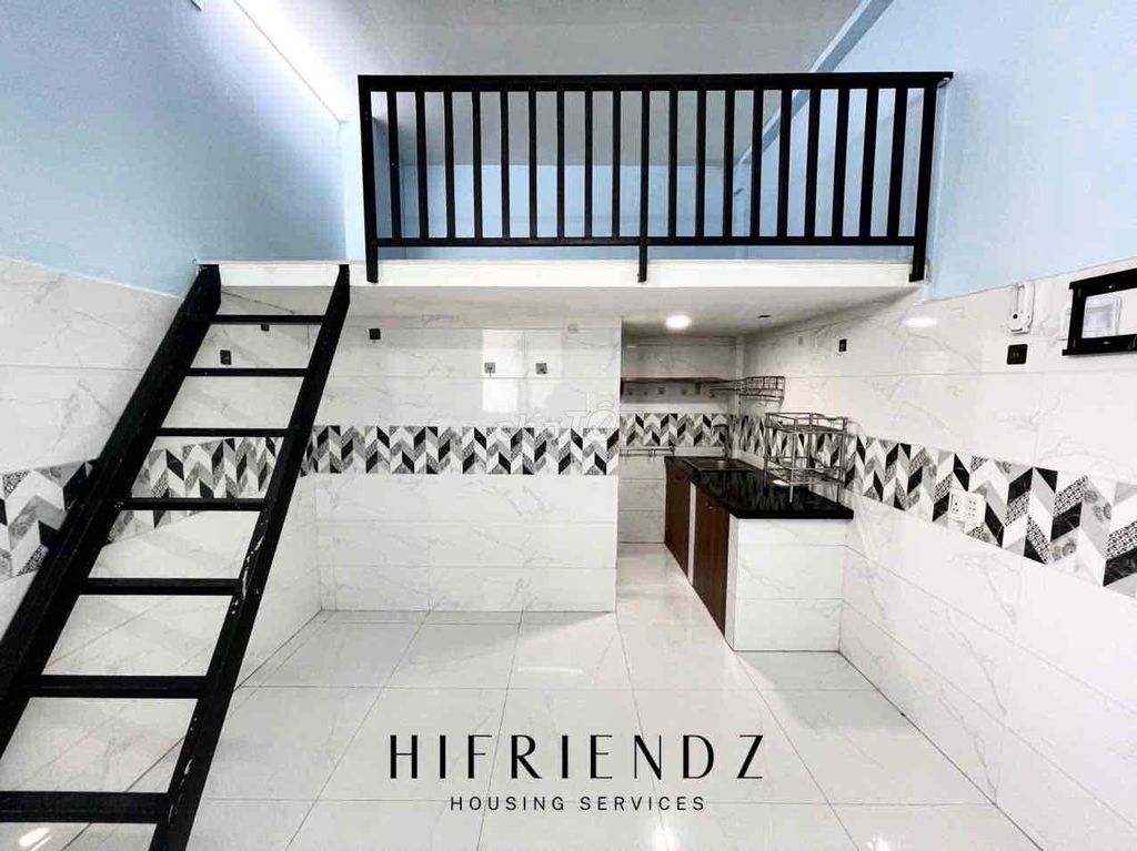 Phòng gác cao mới ngay Ngã Tư Bốn Xã 25m² giá 3.2 triệu - Tiện nghi đầy đủ, tự do giờ giấc!