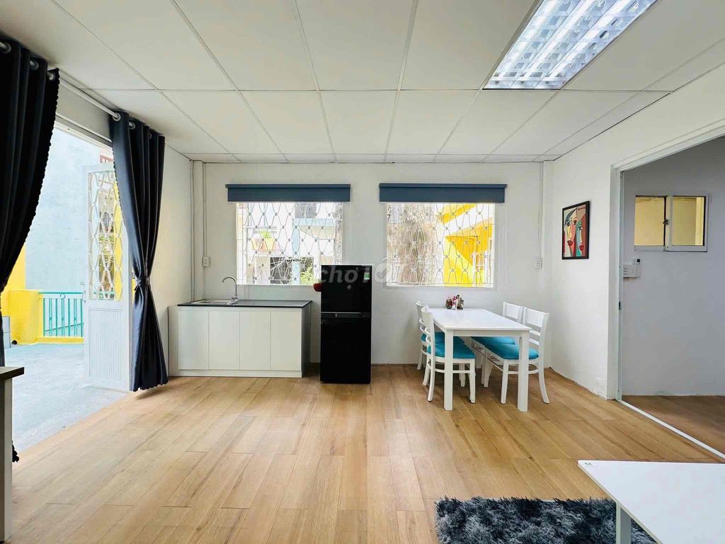 Căn hộ 1 phòng ngủ Cách Mạng Tháng 8 Quận 10 giá 9 triệu - Ban công cafe chill lý tưởng!