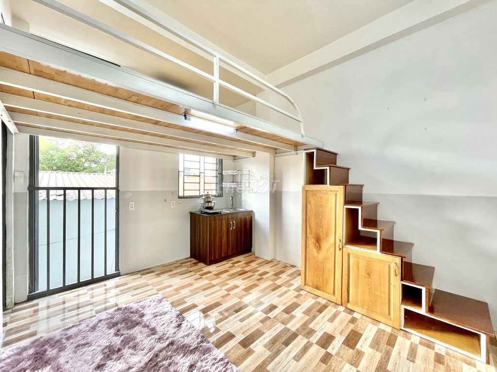 Gác lửng đón nắng, an ninh Khuông Việt cạnh ĐH Văn Hiến Tân Phú - Giá chỉ 3.7 triệu